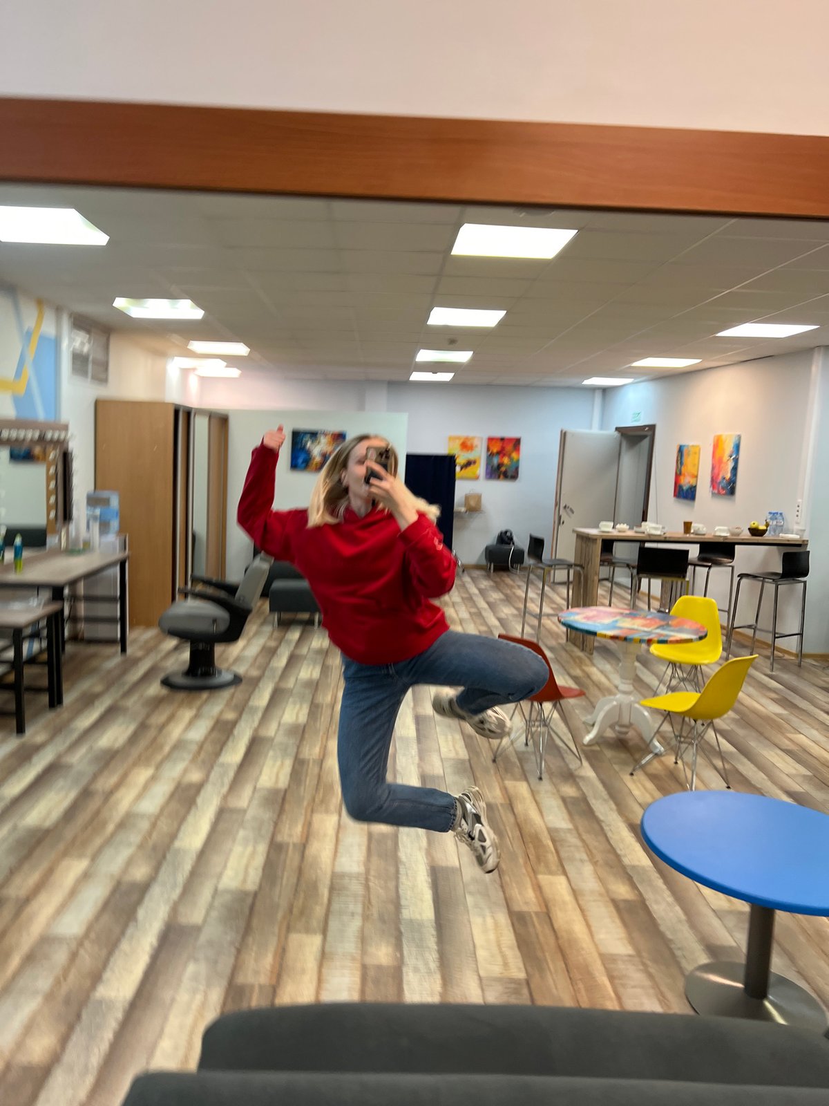 Khimki indoor moments: cafe, selfie, daily ritual screen