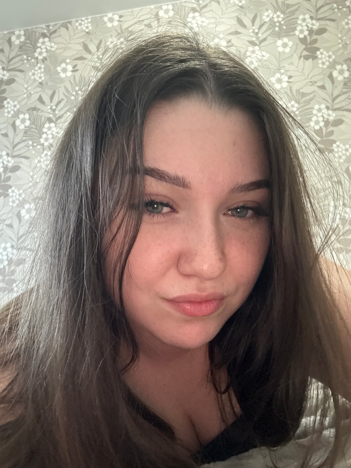 Quick selfie series from a quiet afternoon in rural Russia
