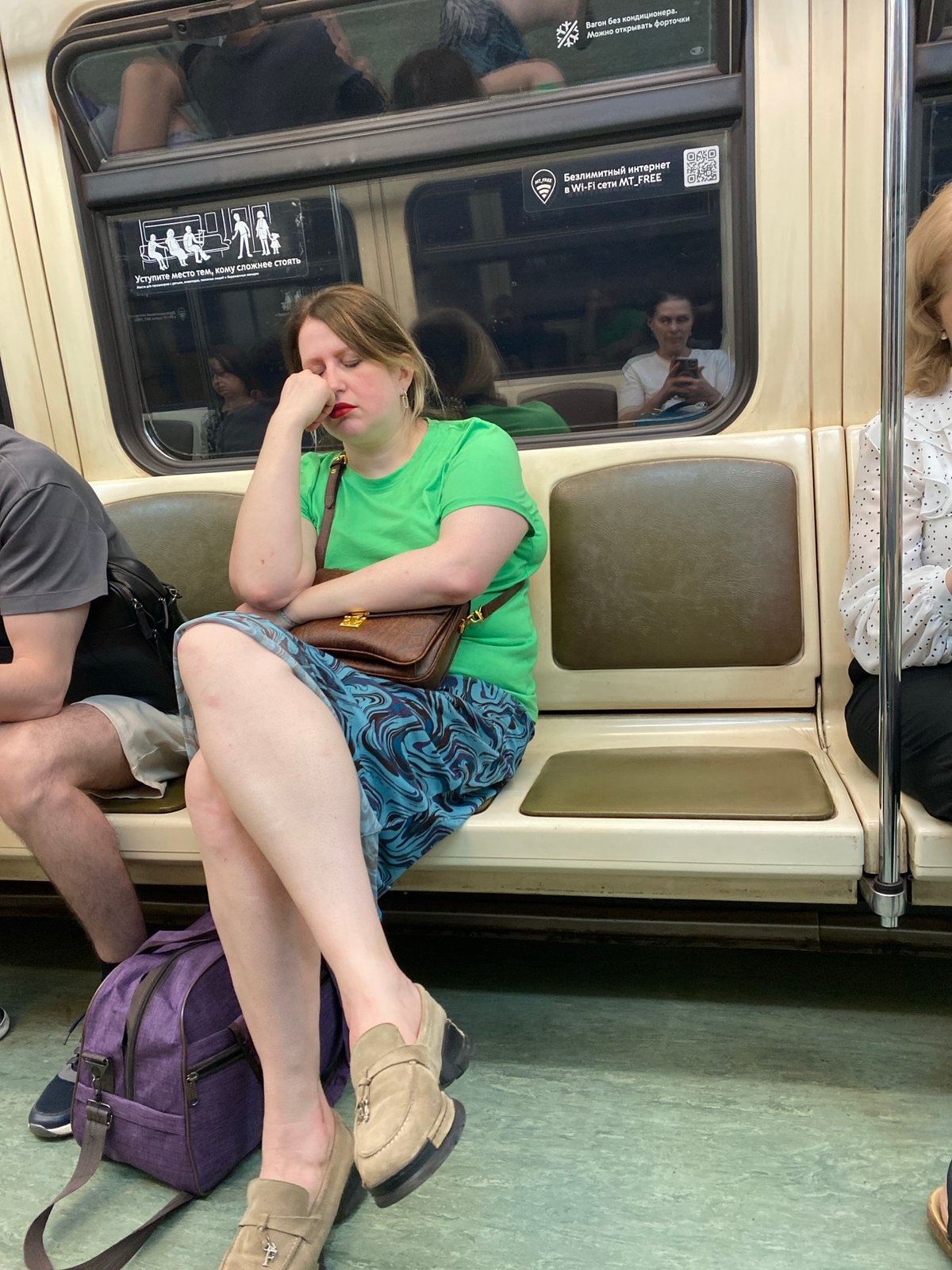 Evening commuters observed on Moscow subway during rush hour