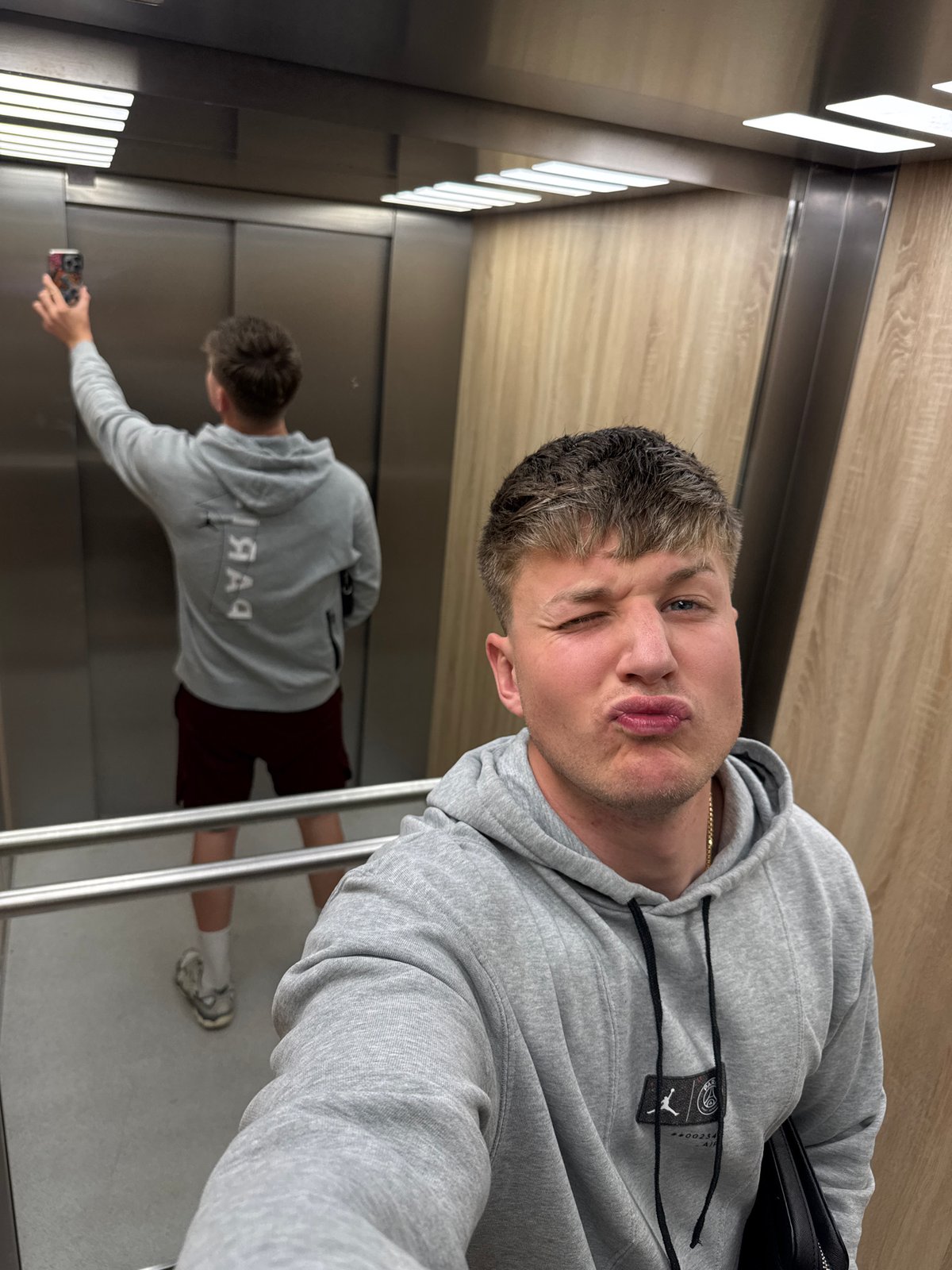 Man takes elevator selfies, visits Pulse building in Plovdiv