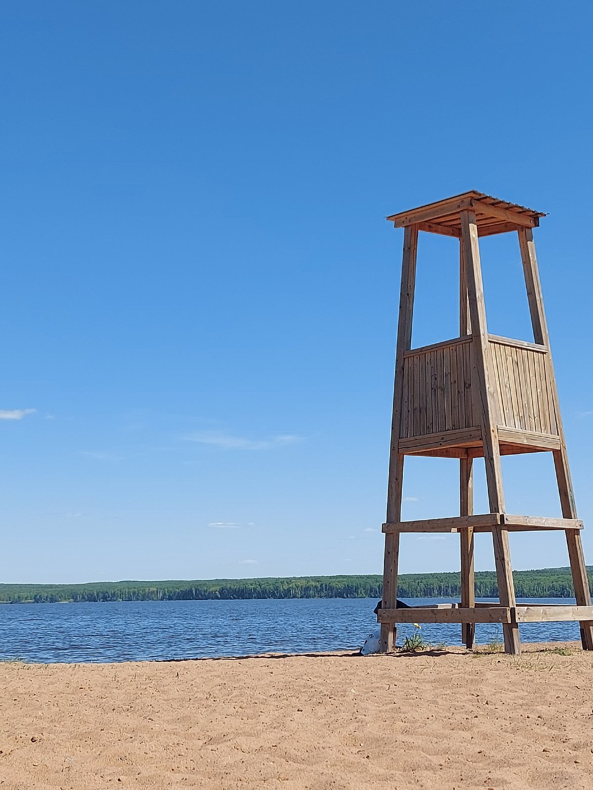 Morning beach scenes documented in Chaikovsky, Russia