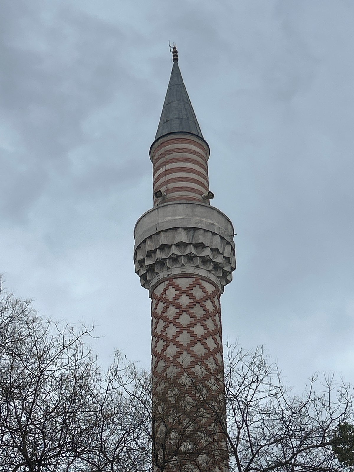 Witness documents diverse Plovdiv locations during overcast afternoon