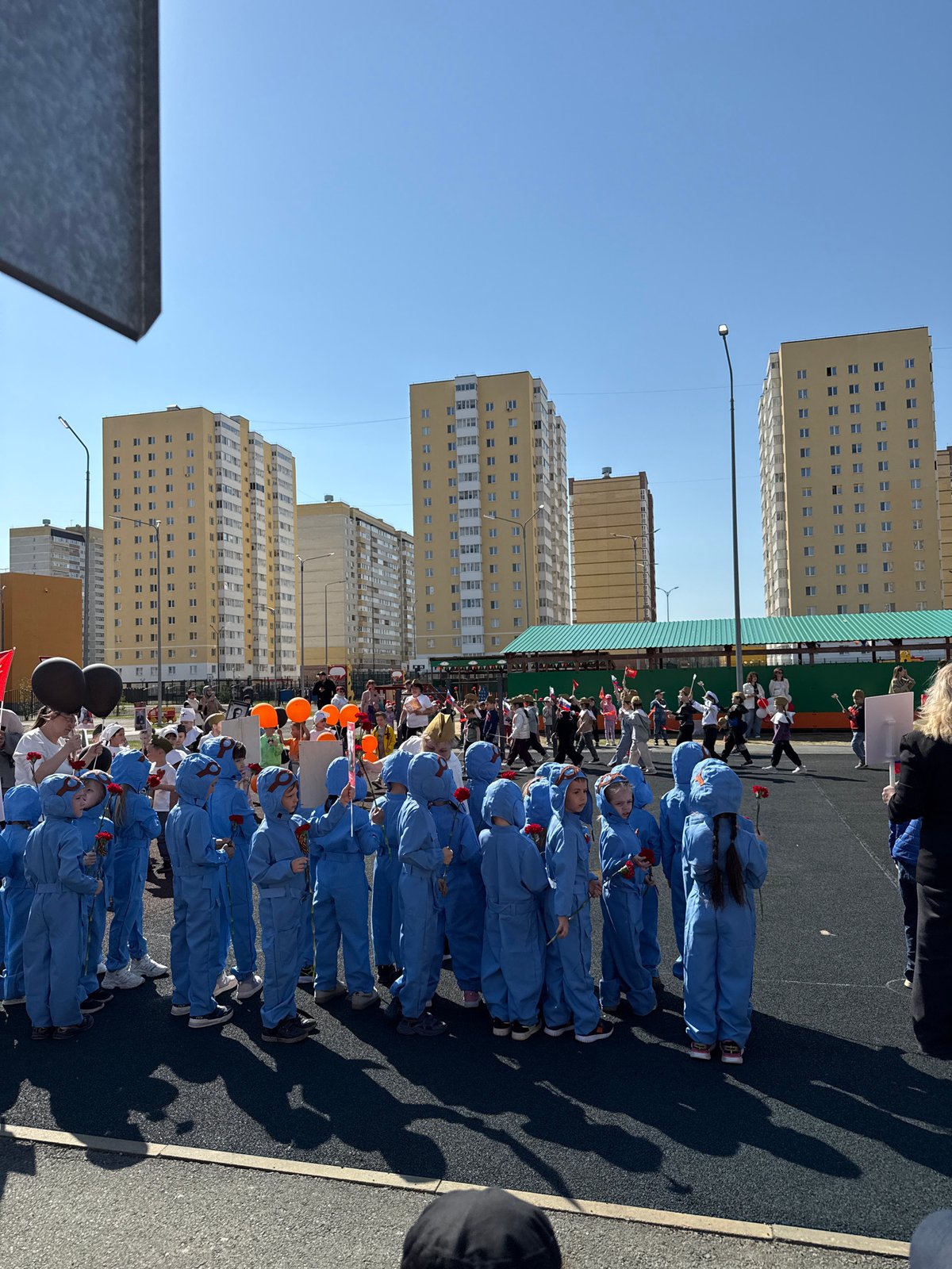 Children stage military-themed parade in Tobolsk, Russia