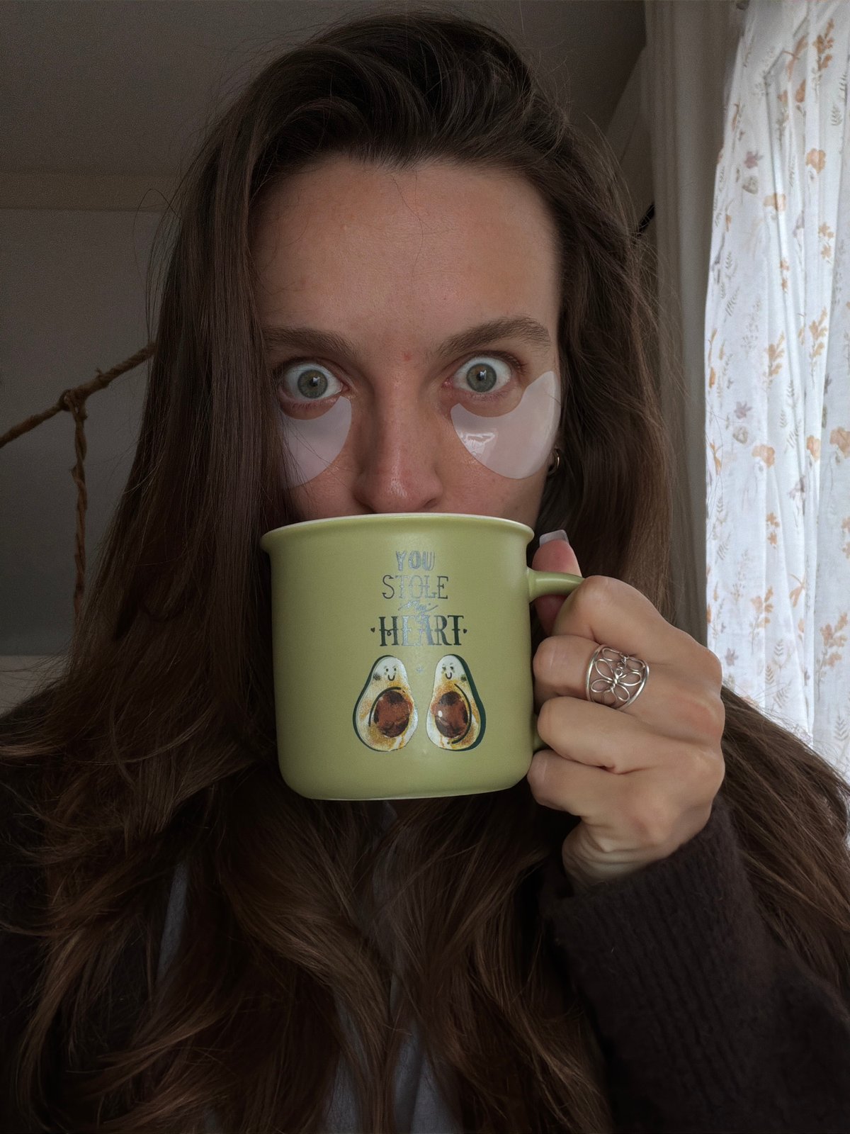 Morning routine documented in Budva: skincare, breakfast, daily movements