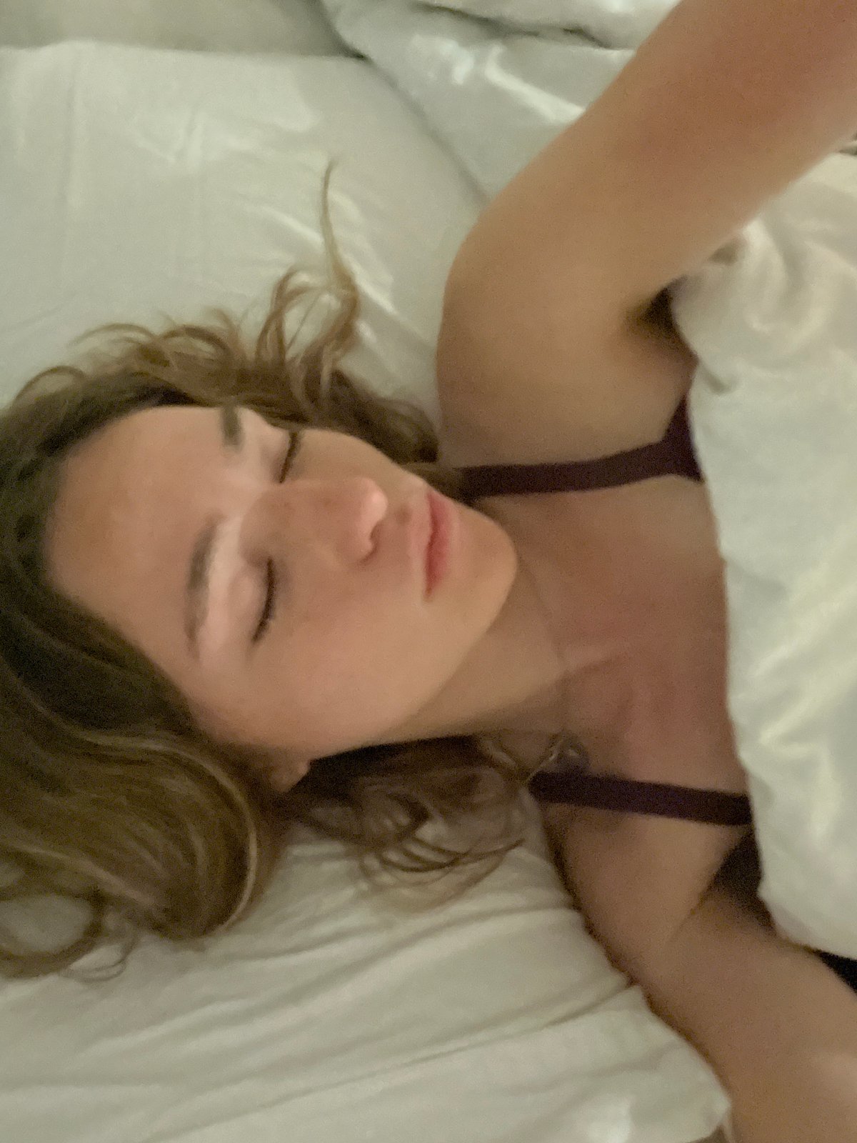 Woman documents morning routine and skincare in Mexico