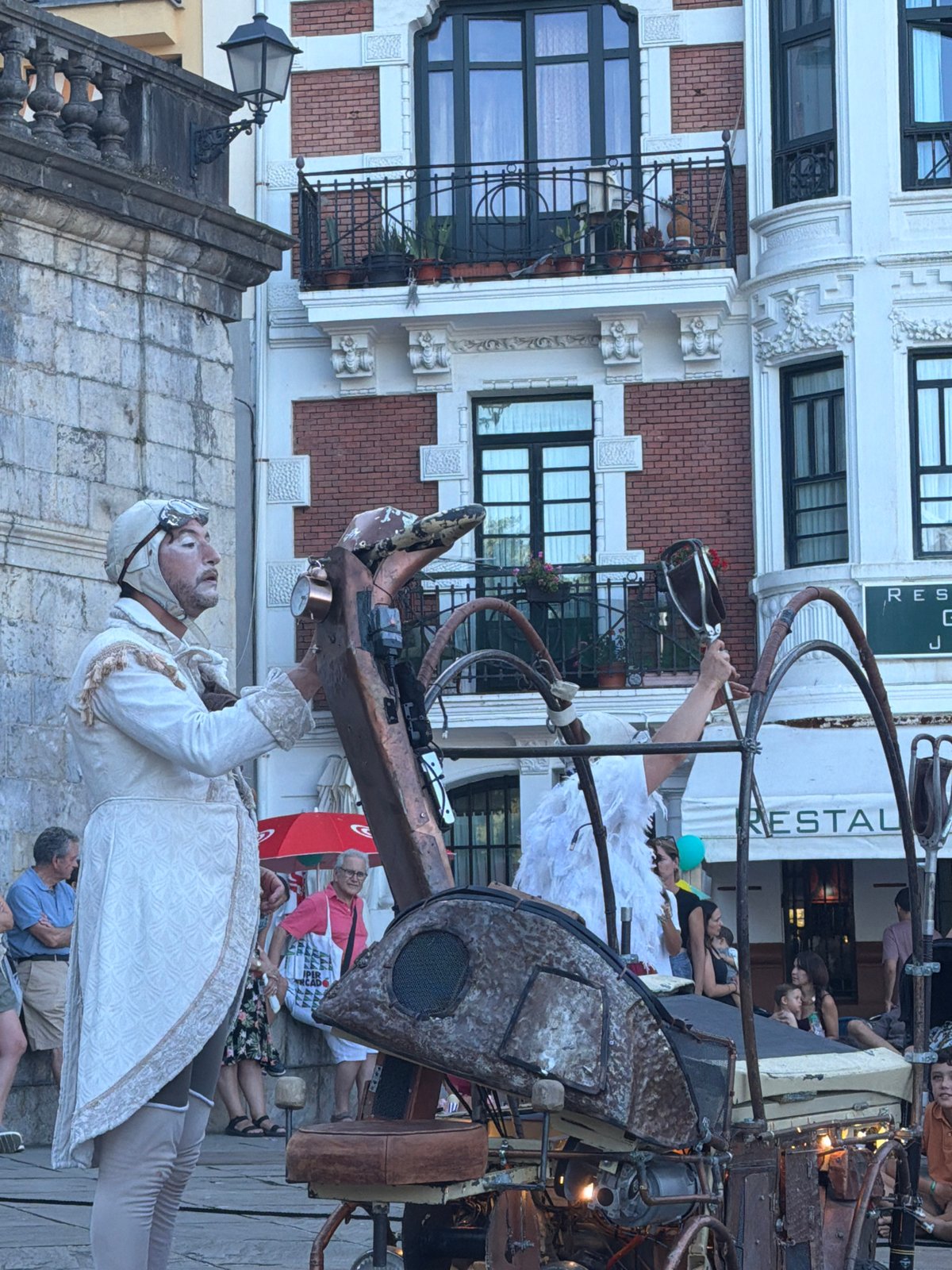 Steampunk street performers take over Lekeitio's town square