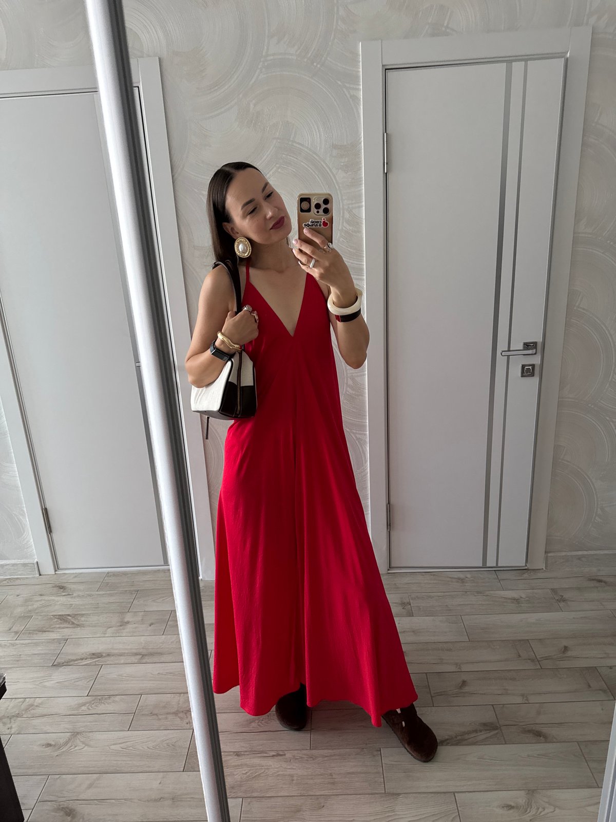 Red dress outfit check, multiple angles, Sochi