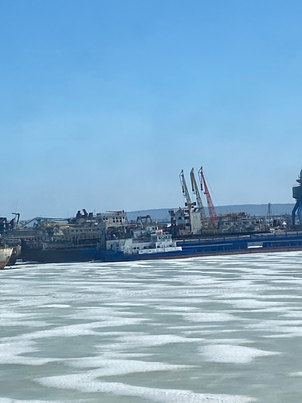 Shipyard operations documented along Volga River in Chaikovsky