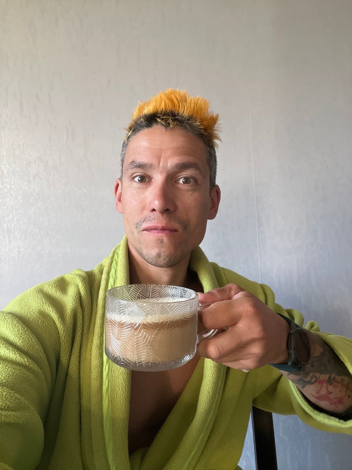 Morning coffee and a backyard selfie in Chaikovsky