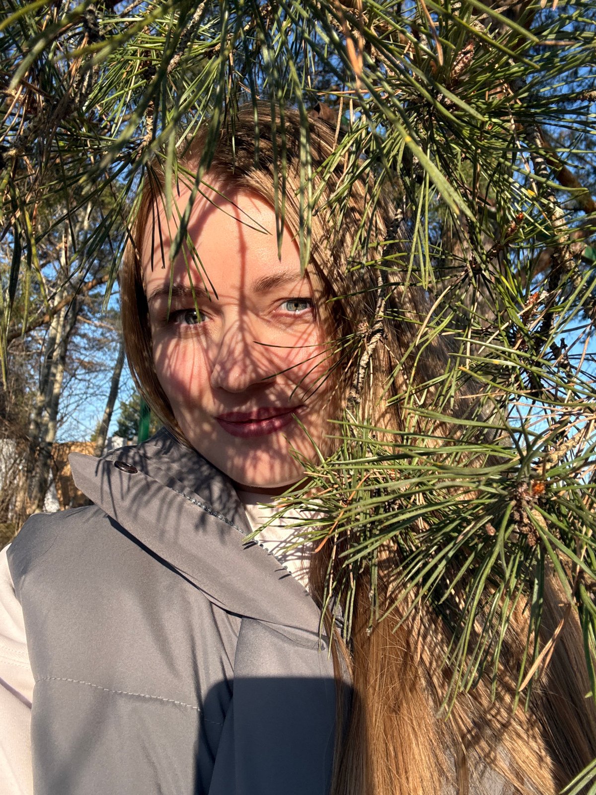 Backyard activities documented in Chaikovsky include wood splitting, portraits