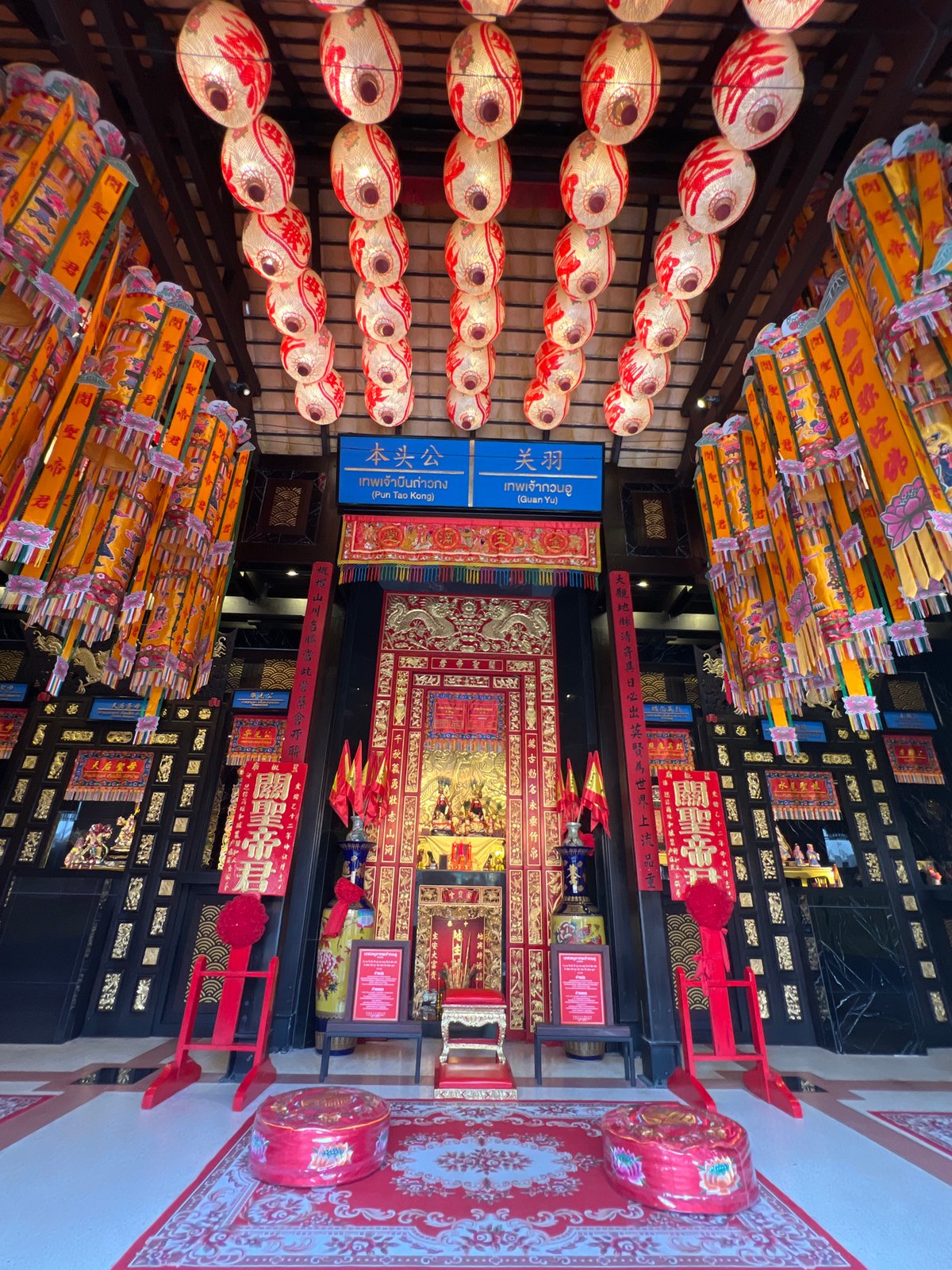 Morning rituals at a Chinese temple in Ko Samui
