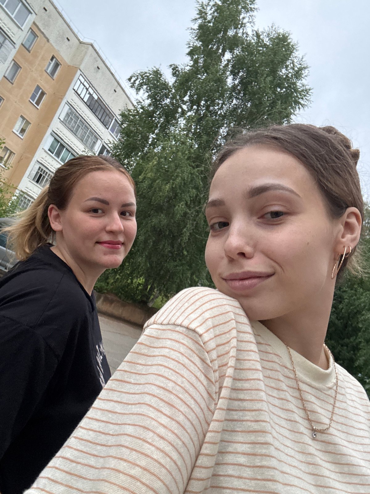 Selfies and strollers on a summer afternoon in Noviy