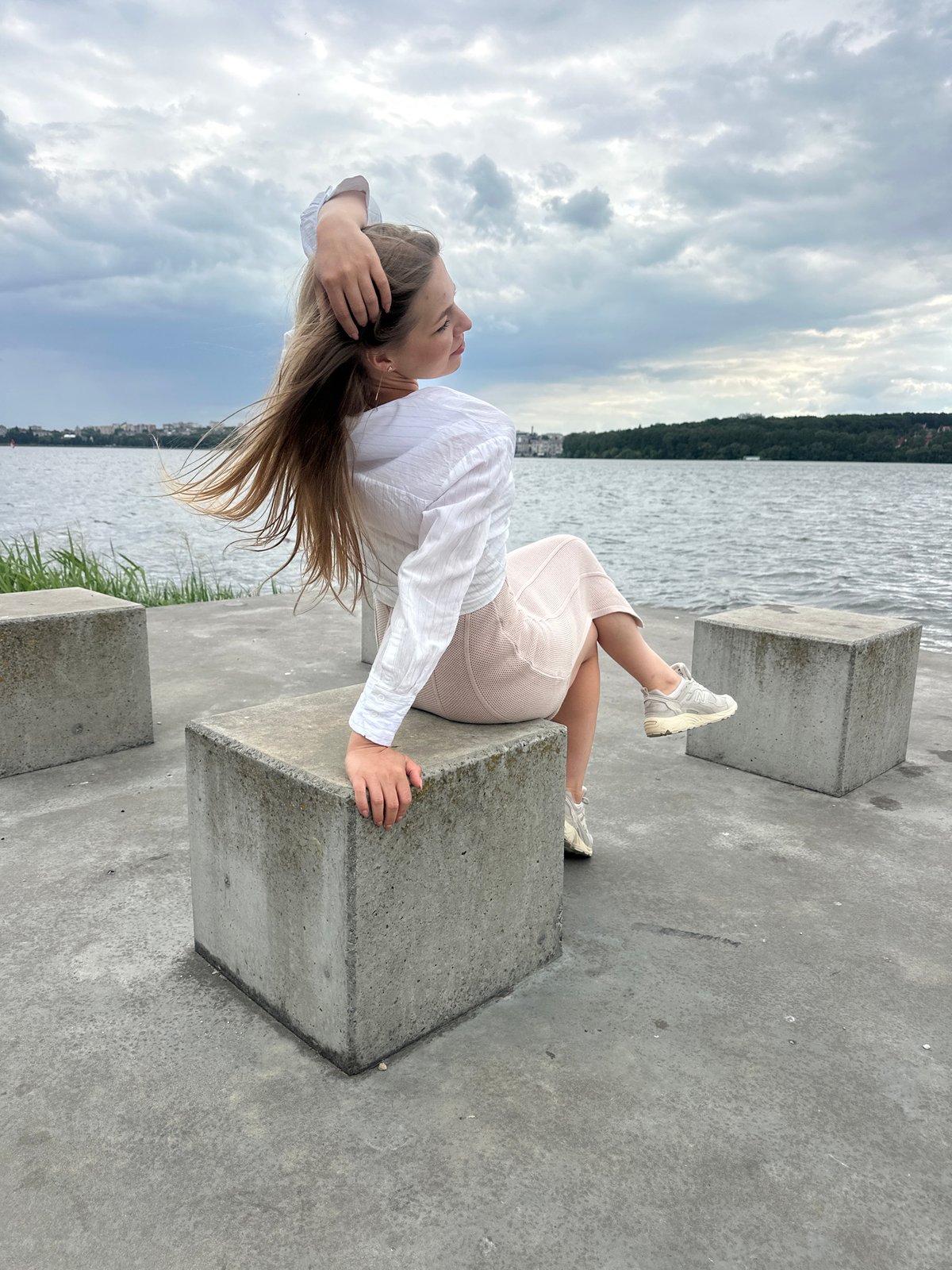 Casual afternoon along the Ternopil waterfront