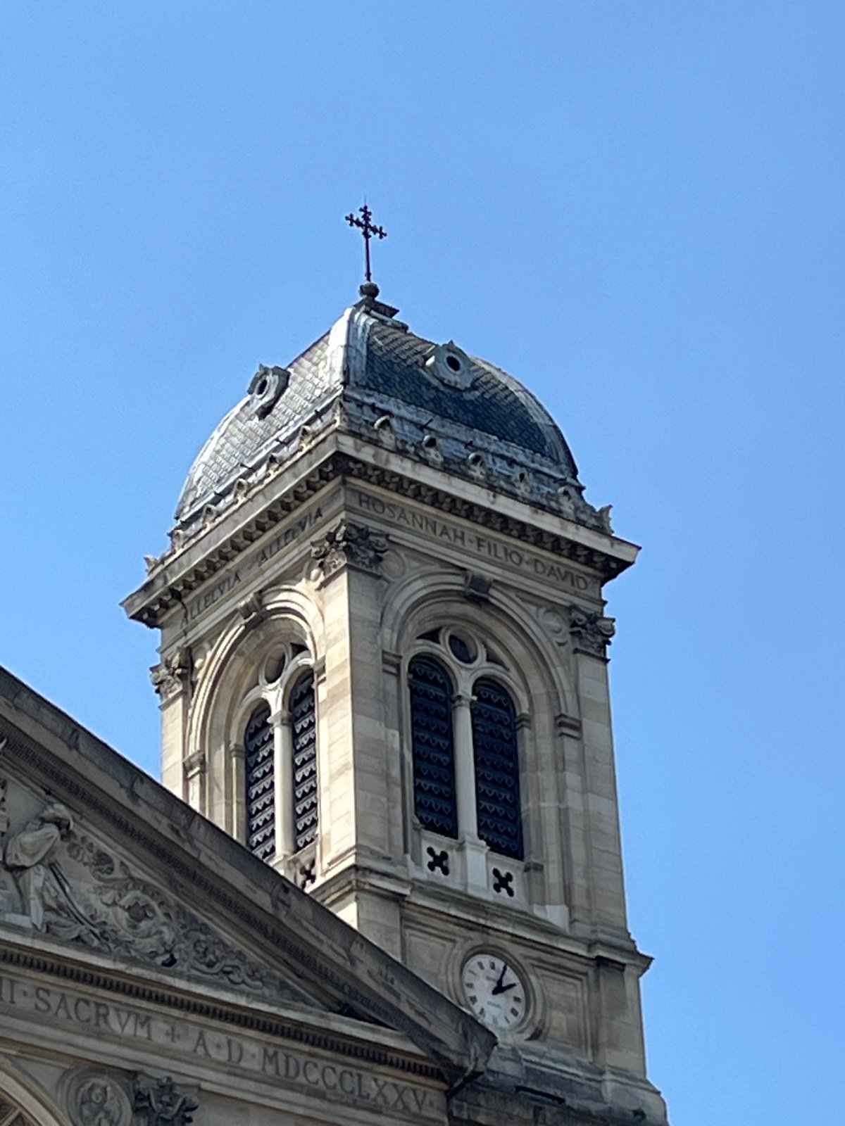 Quick tour of Paris church architecture on a clear afternoon