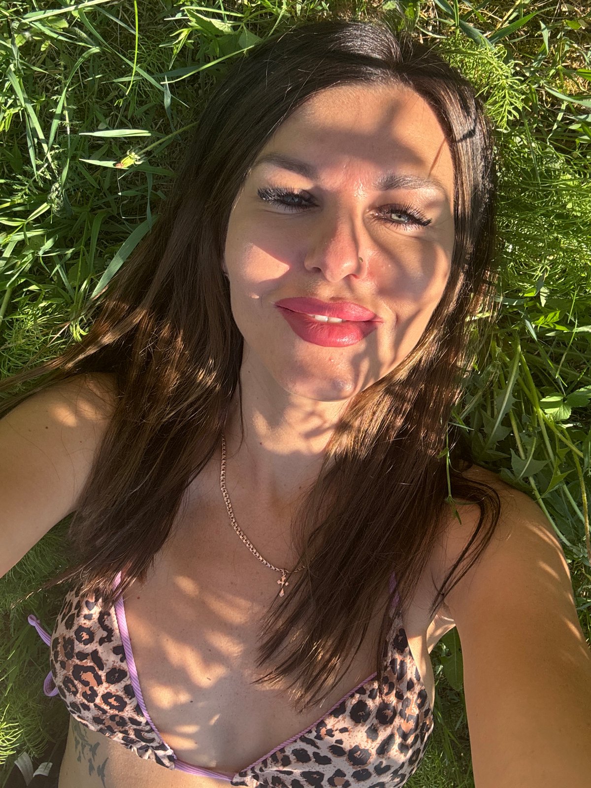 Woman photographed in outdoor photo session in Dubovaya, Russia