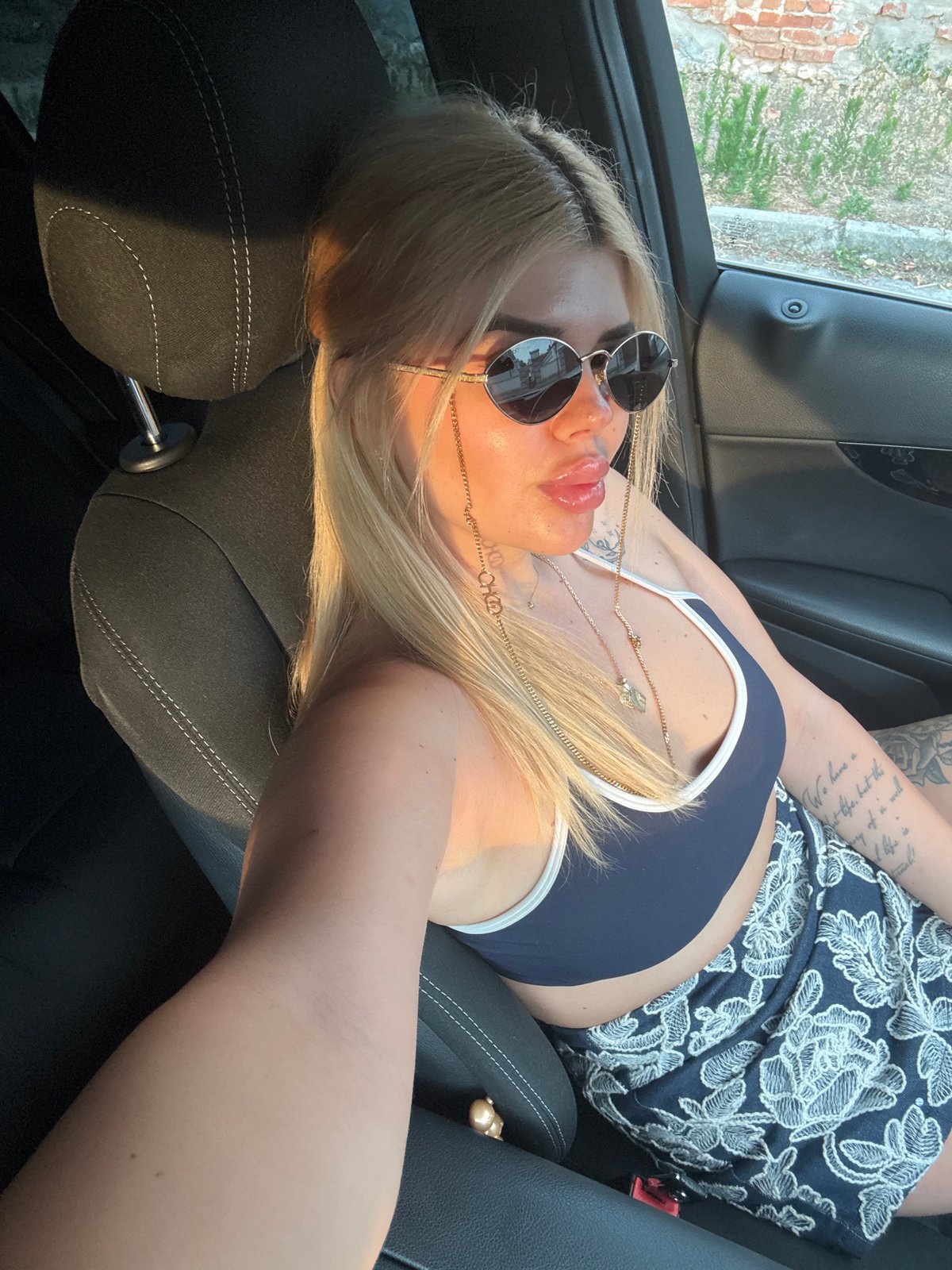 Parked Mercedes moment in Rakovski, music on, summer afternoon