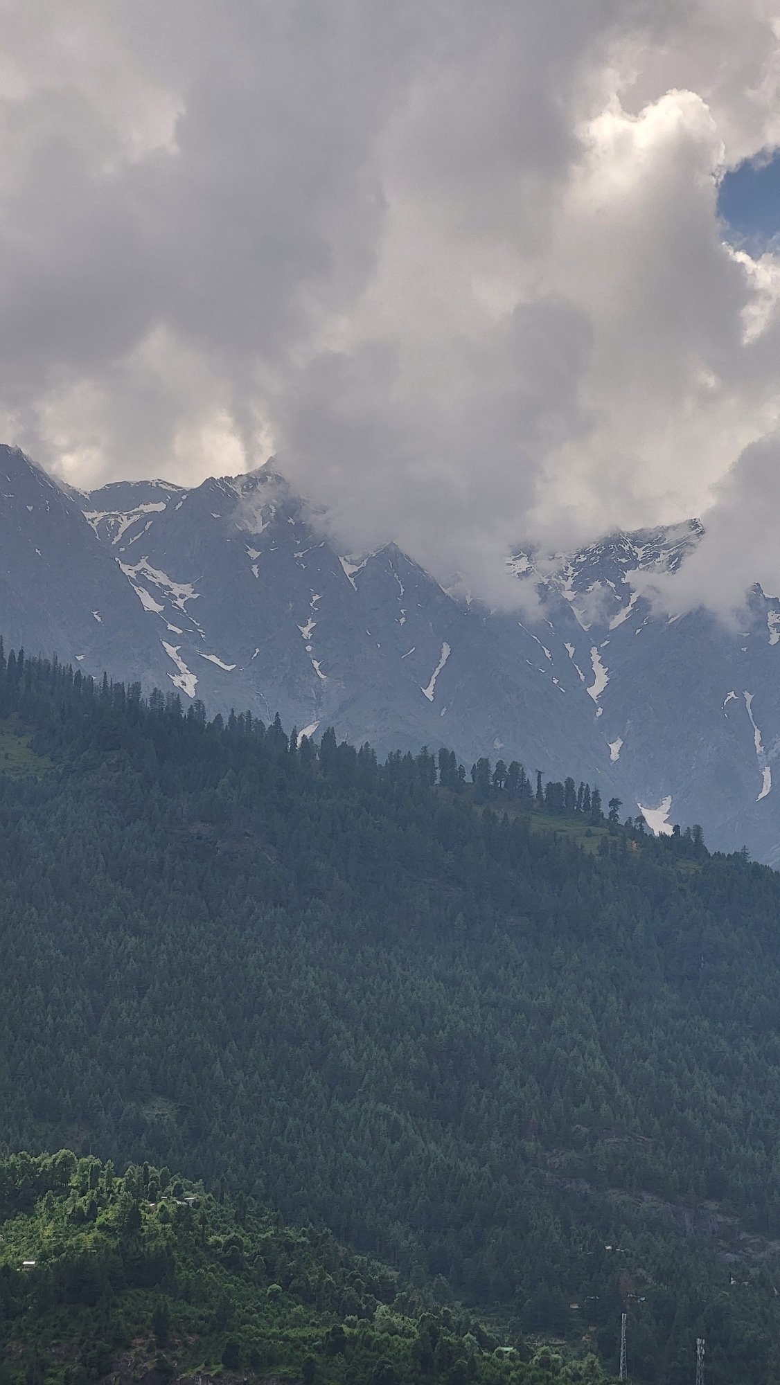 Quiet morning moments captured in Himalayan village of Vashisht