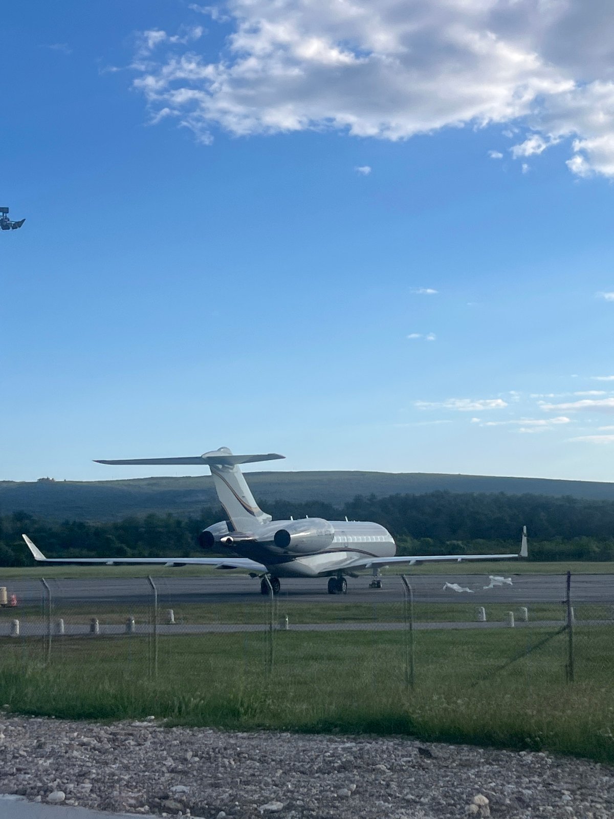 Aircraft activity and historical ruins documented at Montenegro airport