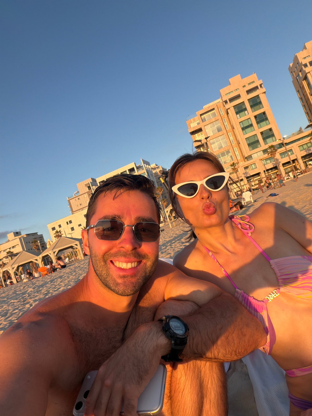 Beach selfie and drinks at table