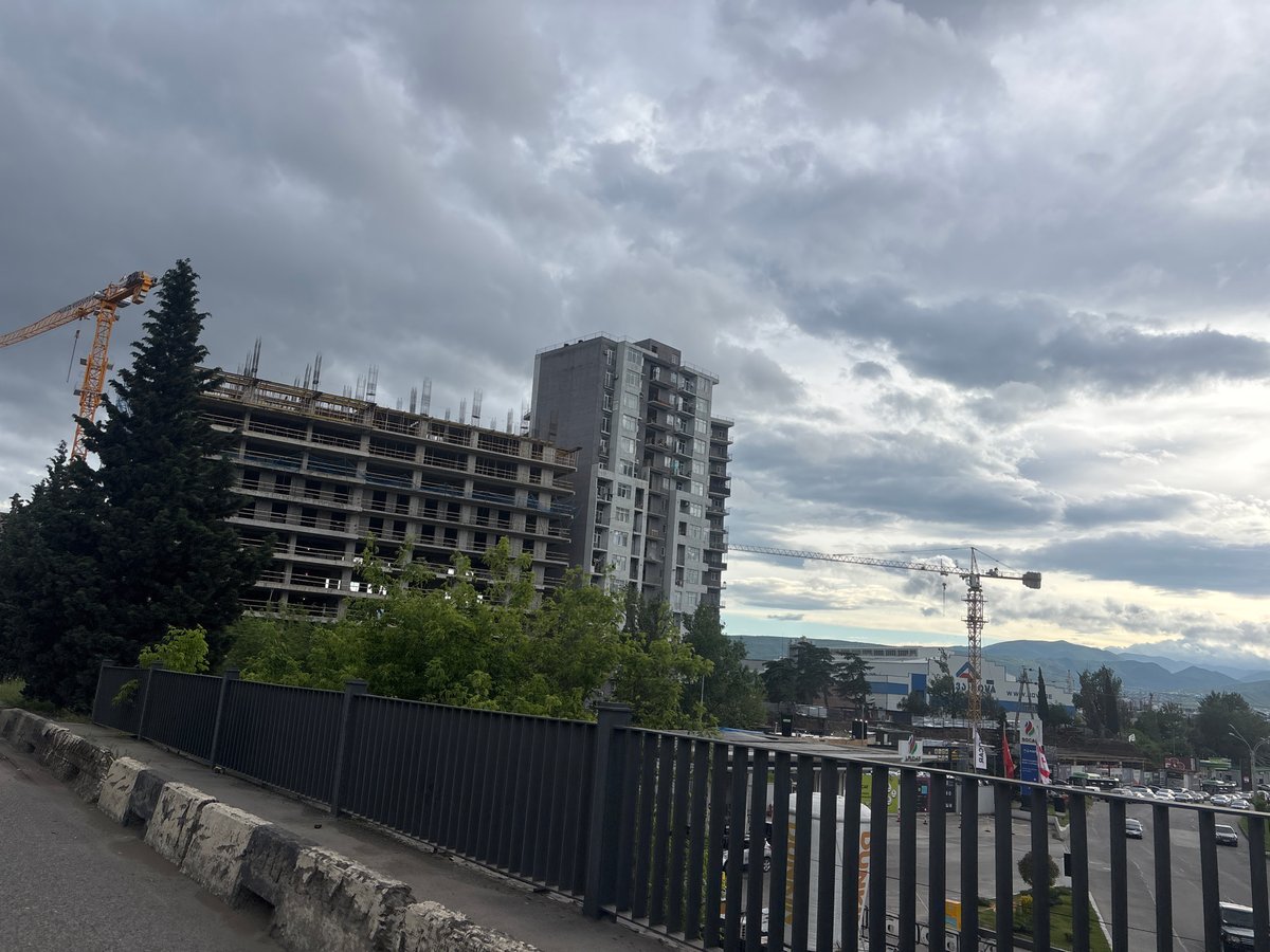 Routine traffic, construction activity documented across Tbilisi