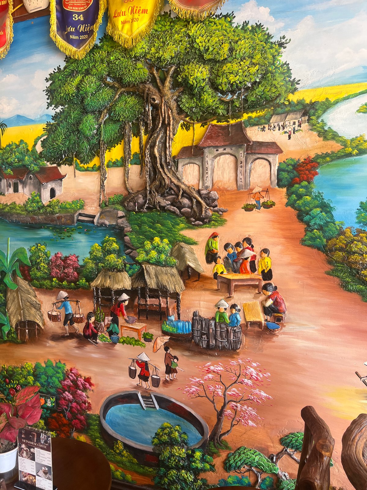 Street life, markets, and café stops in Sa Pa Ward