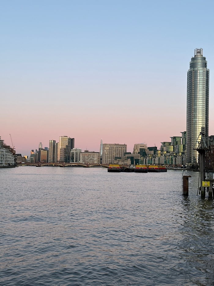 London Thames sunset captures skyline and Battersea Power Station