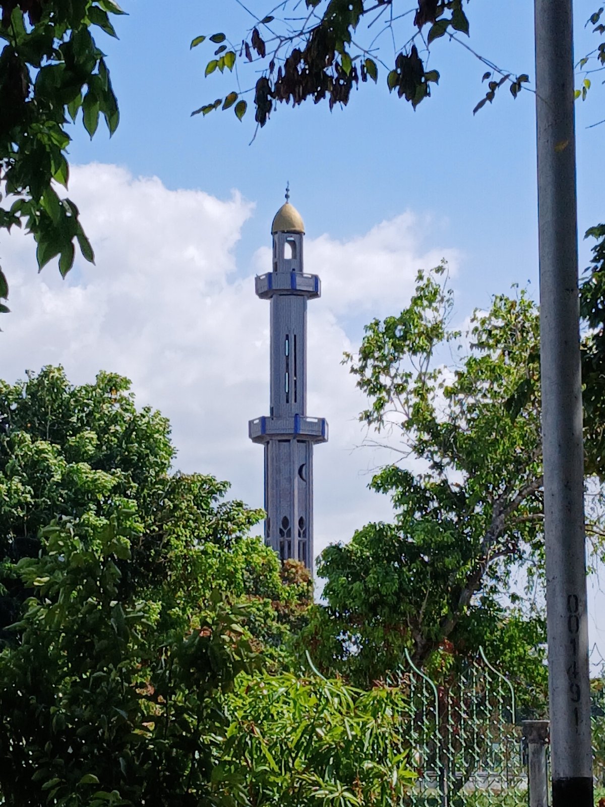 Mosque with golden dome observed in Ciudad Guayana, Venezuela