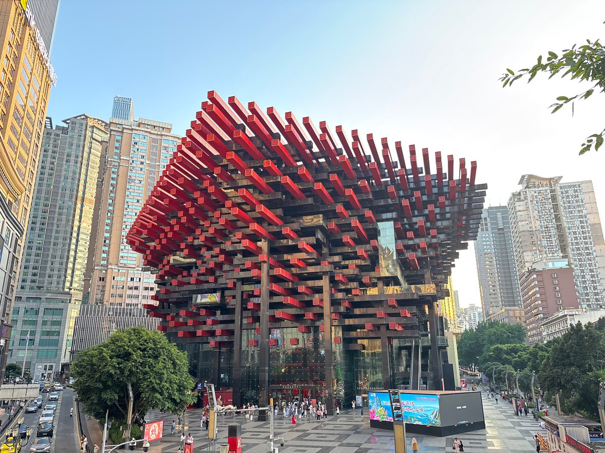 Daily life scenes captured across Chongqing's Yuzhong District