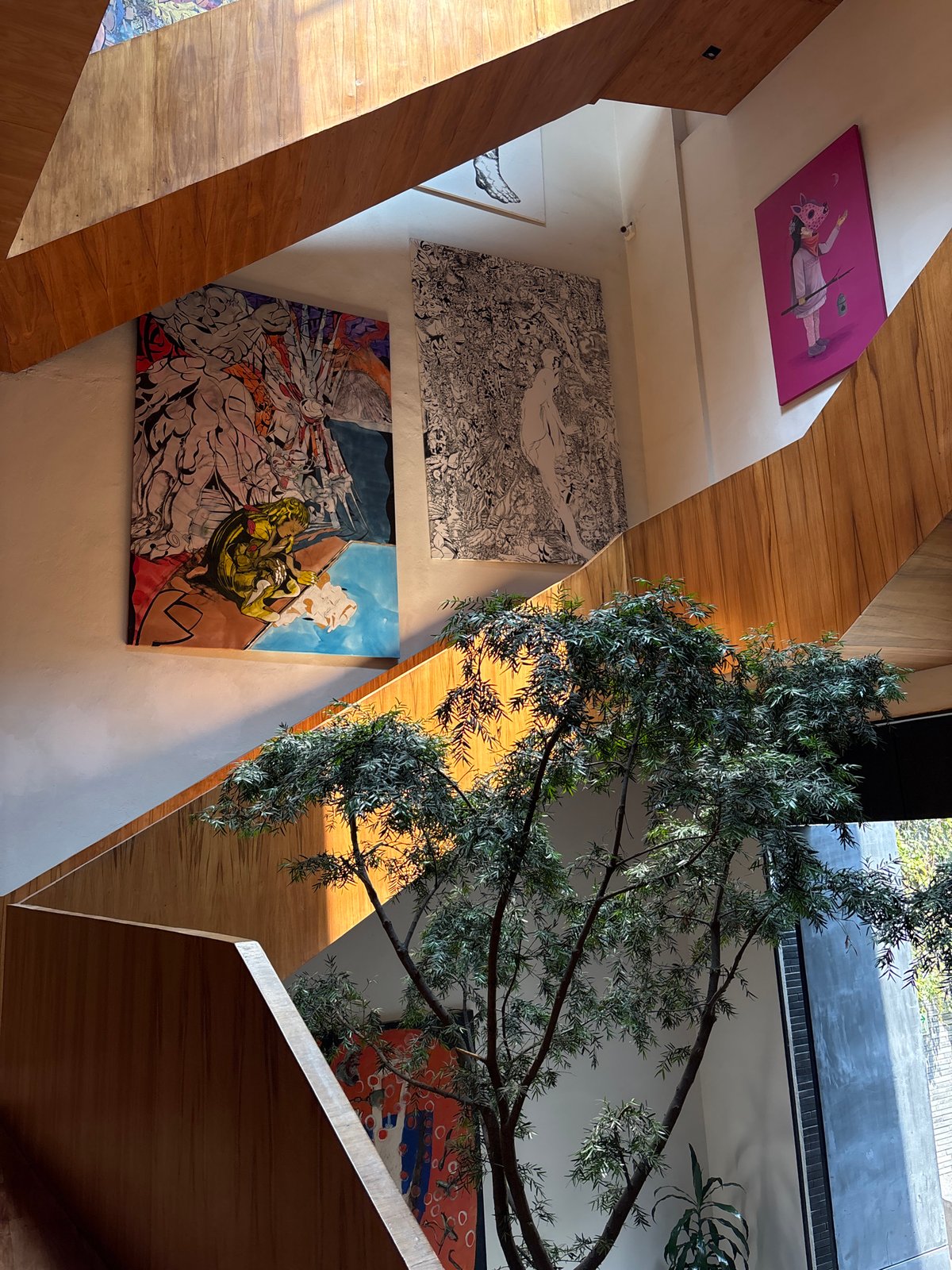 Visitor documents evening at Sede Café in Mexico City