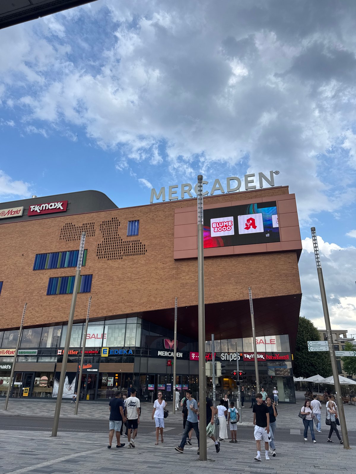 Street-level views of Böblingen's Mercaden shopping center