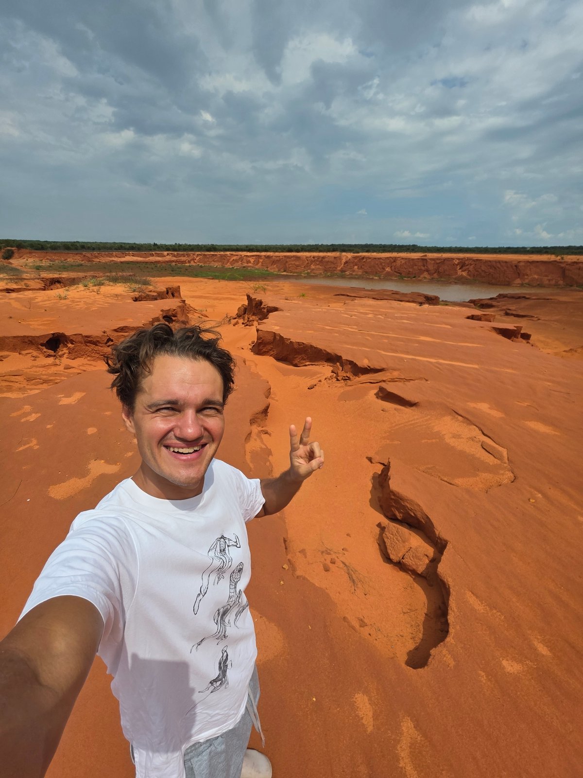 Group photo session at Mui Ne red sand dunes