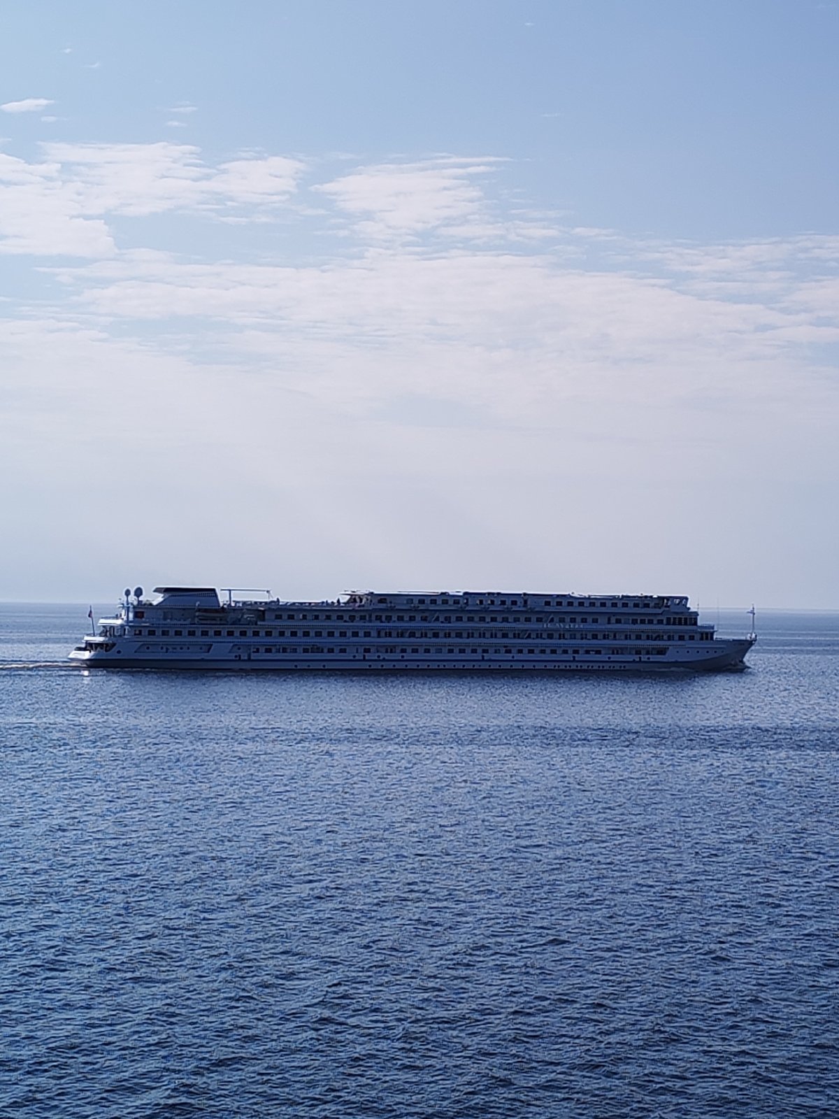 Cruise ship spotted navigating waters near Bol'shie Mkhi, Russia