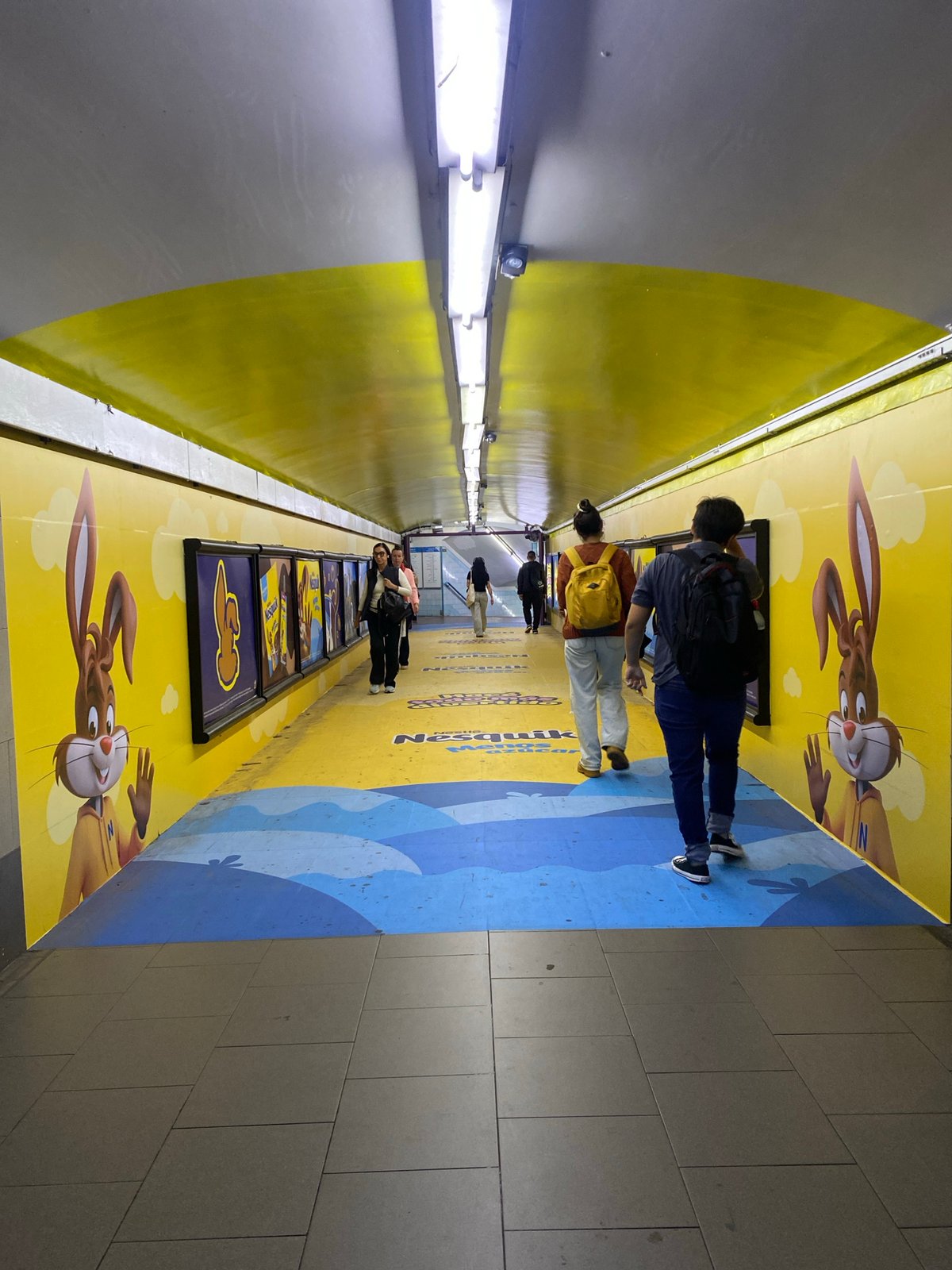 Buenos Aires metro tunnel and street scenes documented