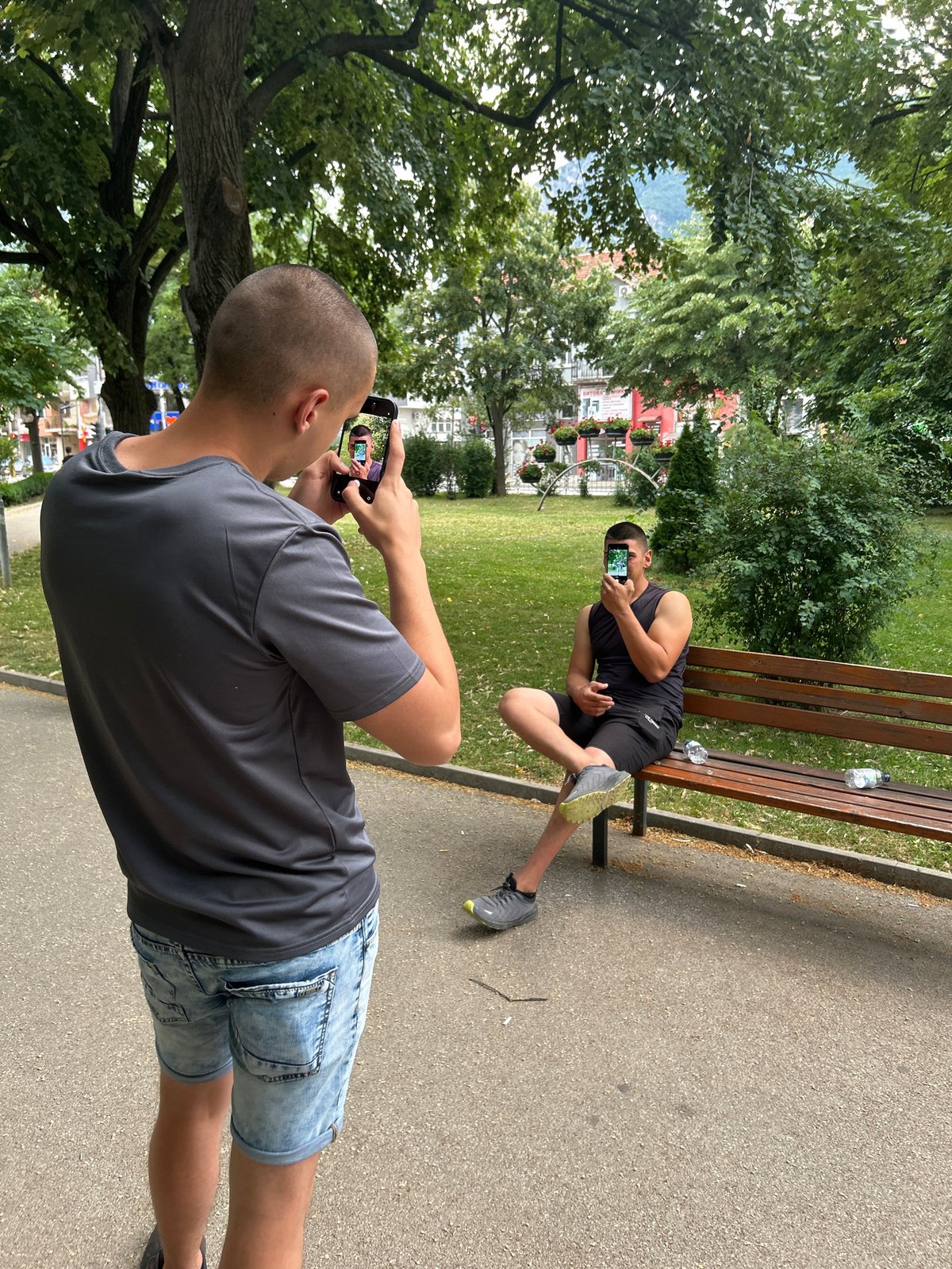 Afternoon hangout in a Vratsa park, phones everywhere