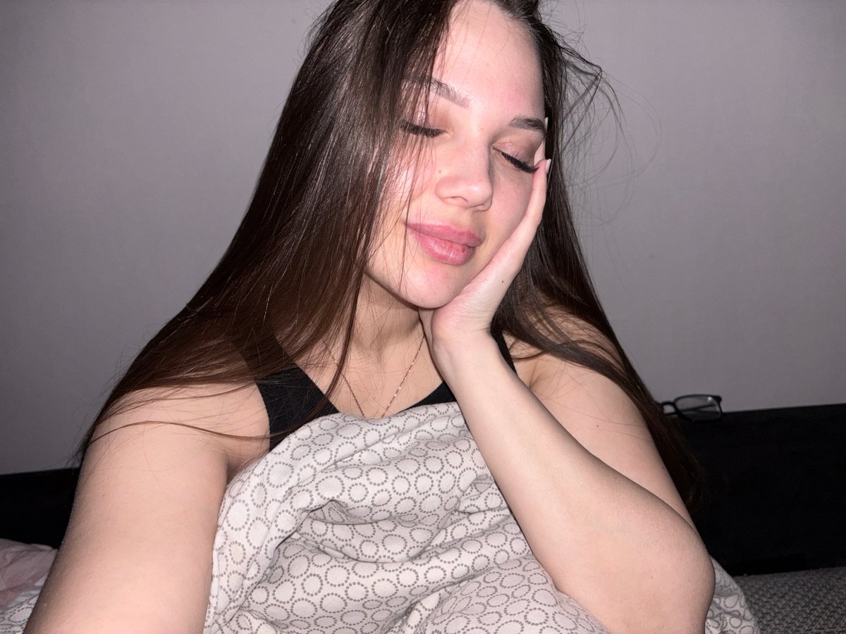 Woman observed resting upside down indoors in Chaikovsky, Russia