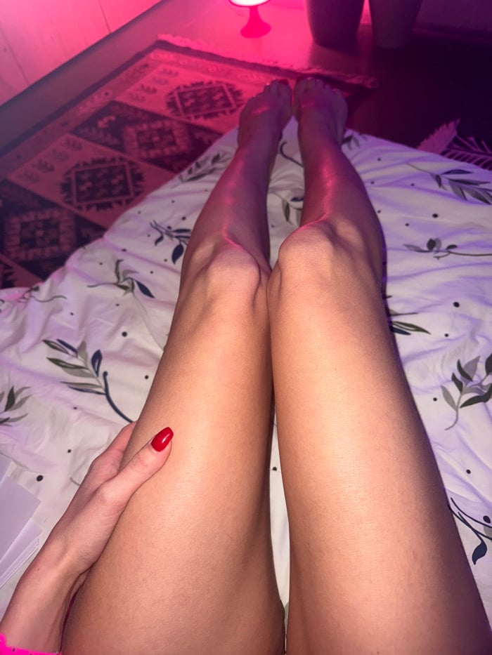 Late night personal photos captured in Chaikovsky apartment