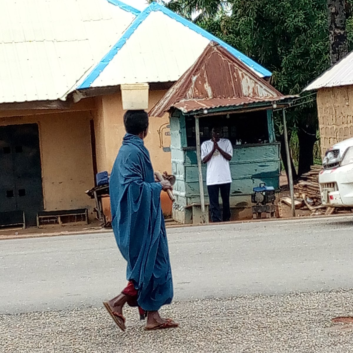 Morning commute and daily life captured in Mararaba, Nigeria