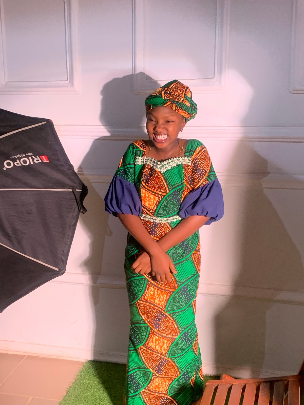 Traditional portrait session captures Nigerian women in colorful attire