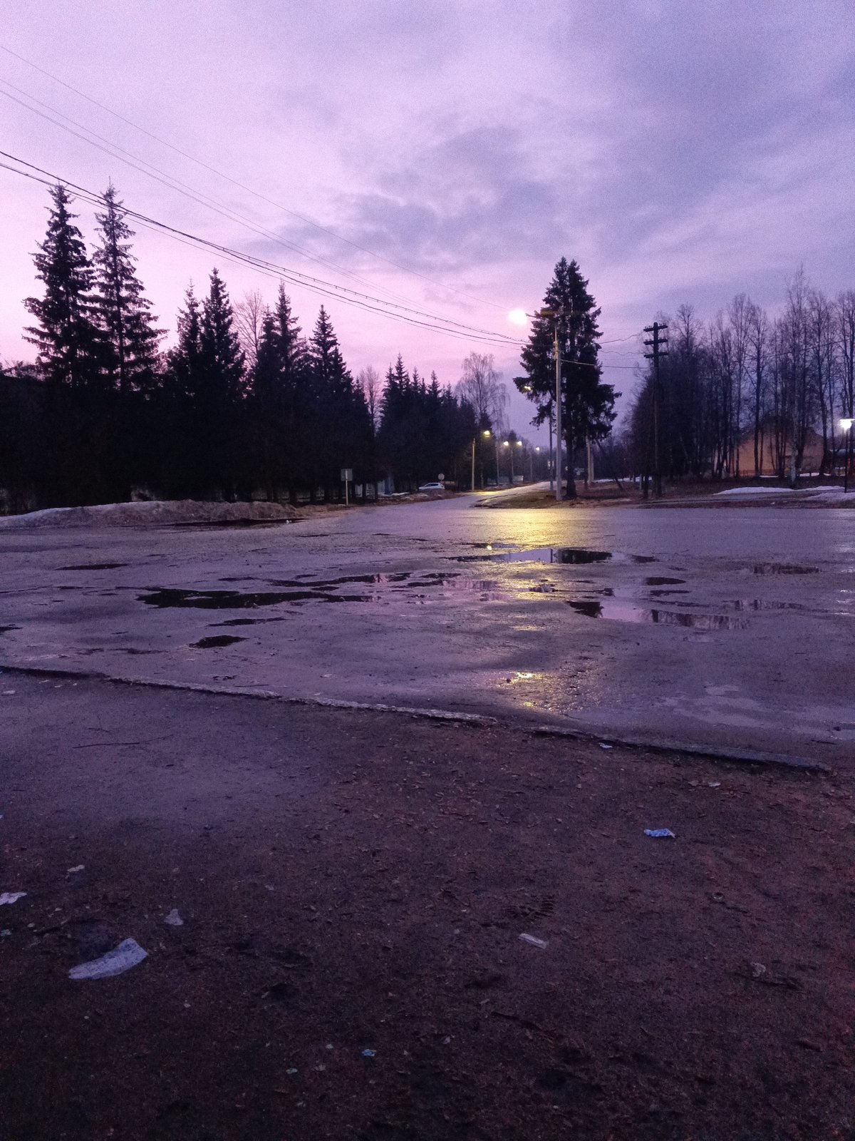 Twilight scenes documented in Красный Маяк during spring transition