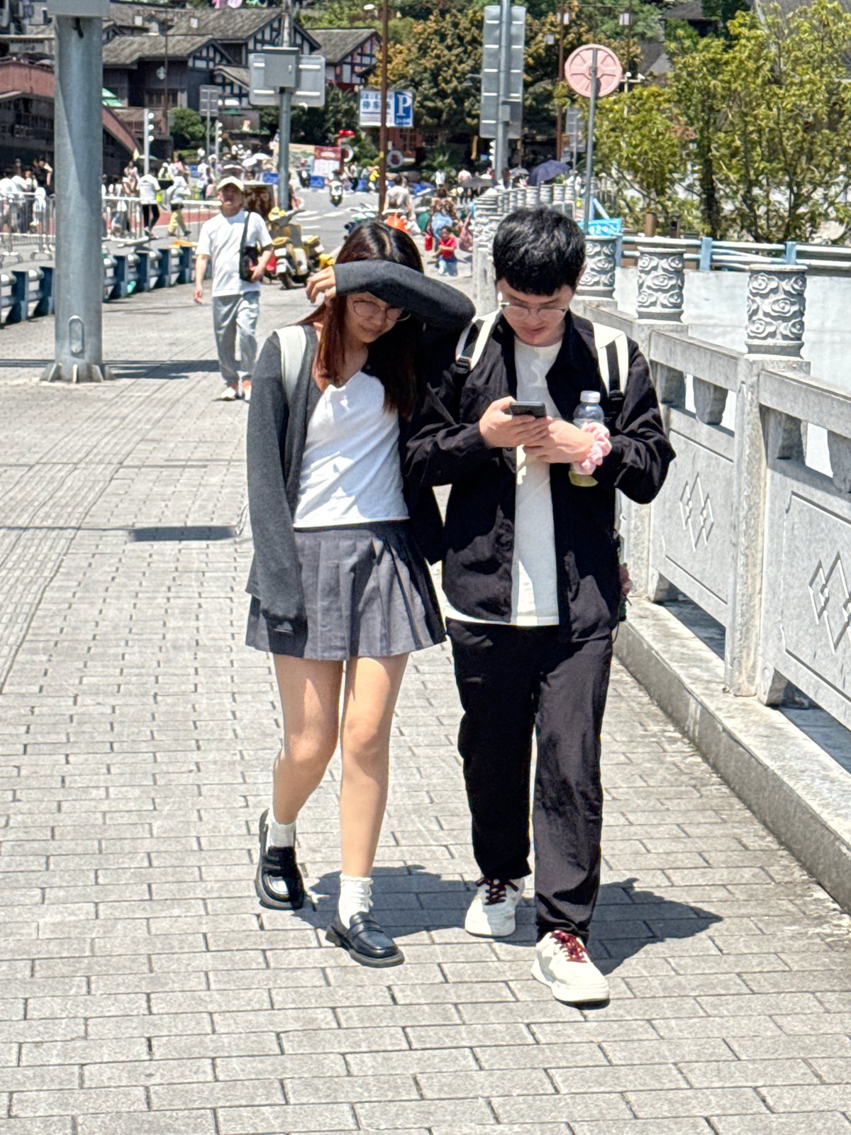 Morning street life documented across Shapingba District, Chongqing