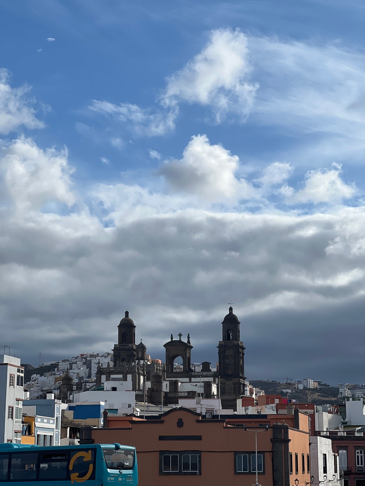 Partly cloudy skies observed over Las Palmas cityscape