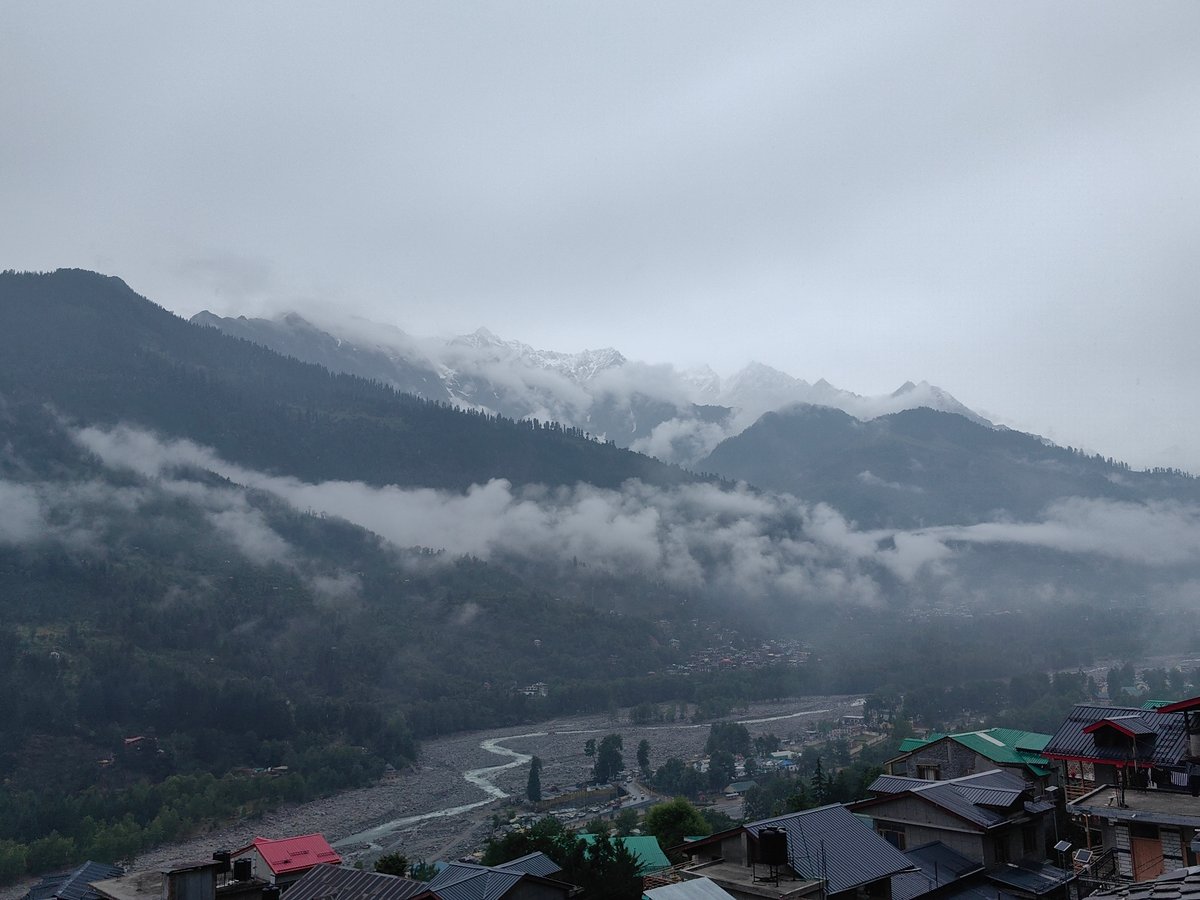 Misty mountain views documented in Vashisht, India early morning