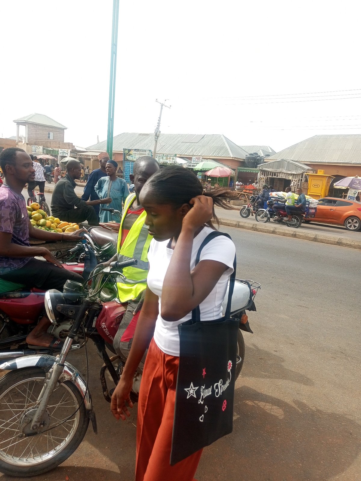 Morning street life documented in Nigerian towns
