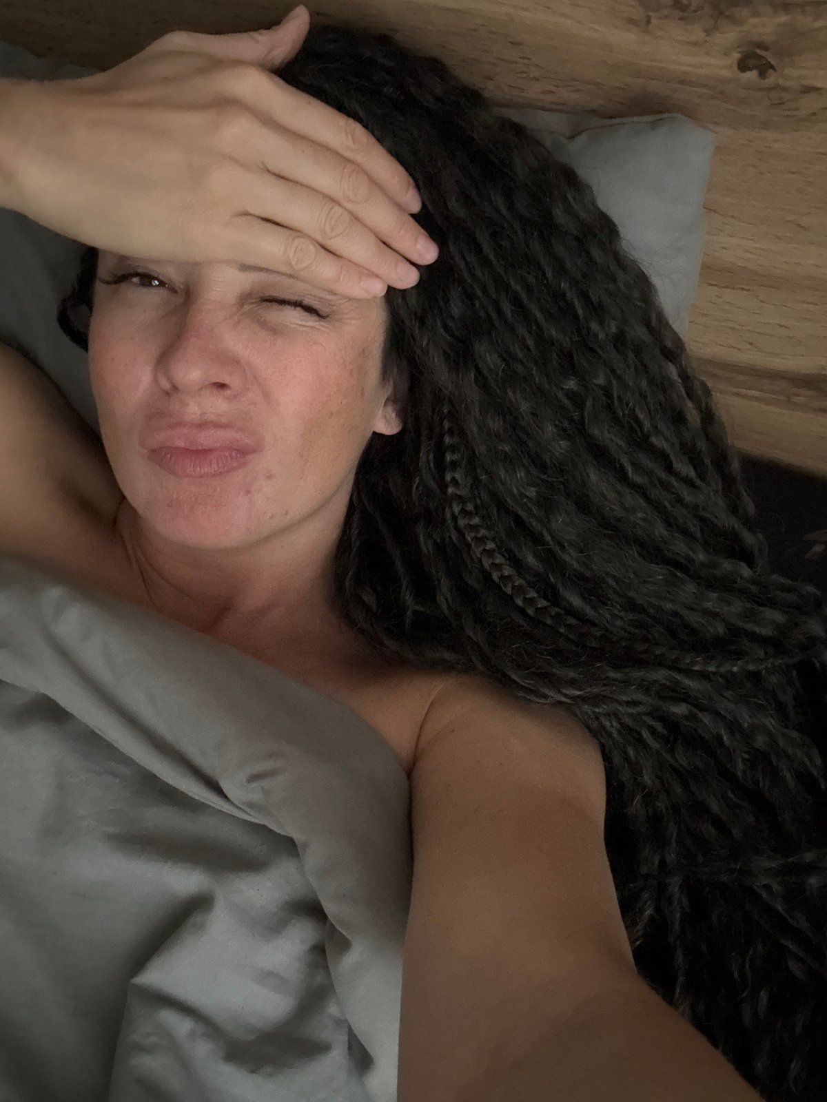 Woman takes multiple bed selfies in Chaikovsky, Russia