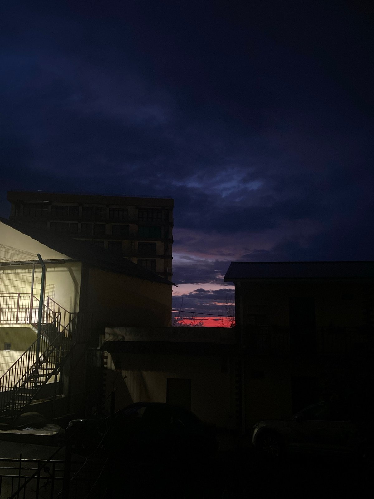 Family enjoys quiet Sunday evening at home in Sochi