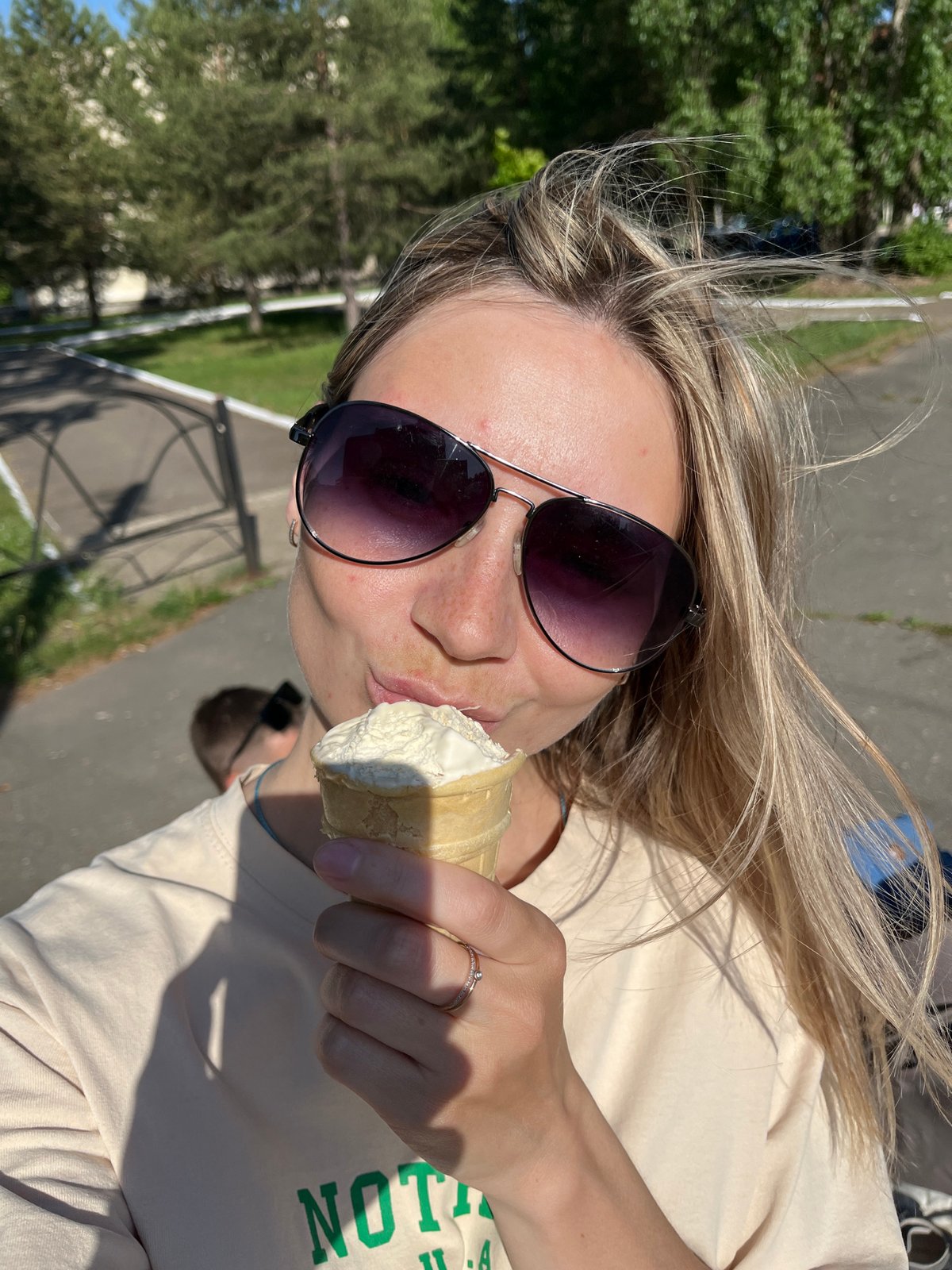 Family enjoys ice cream outing at Chaikovsky monuments