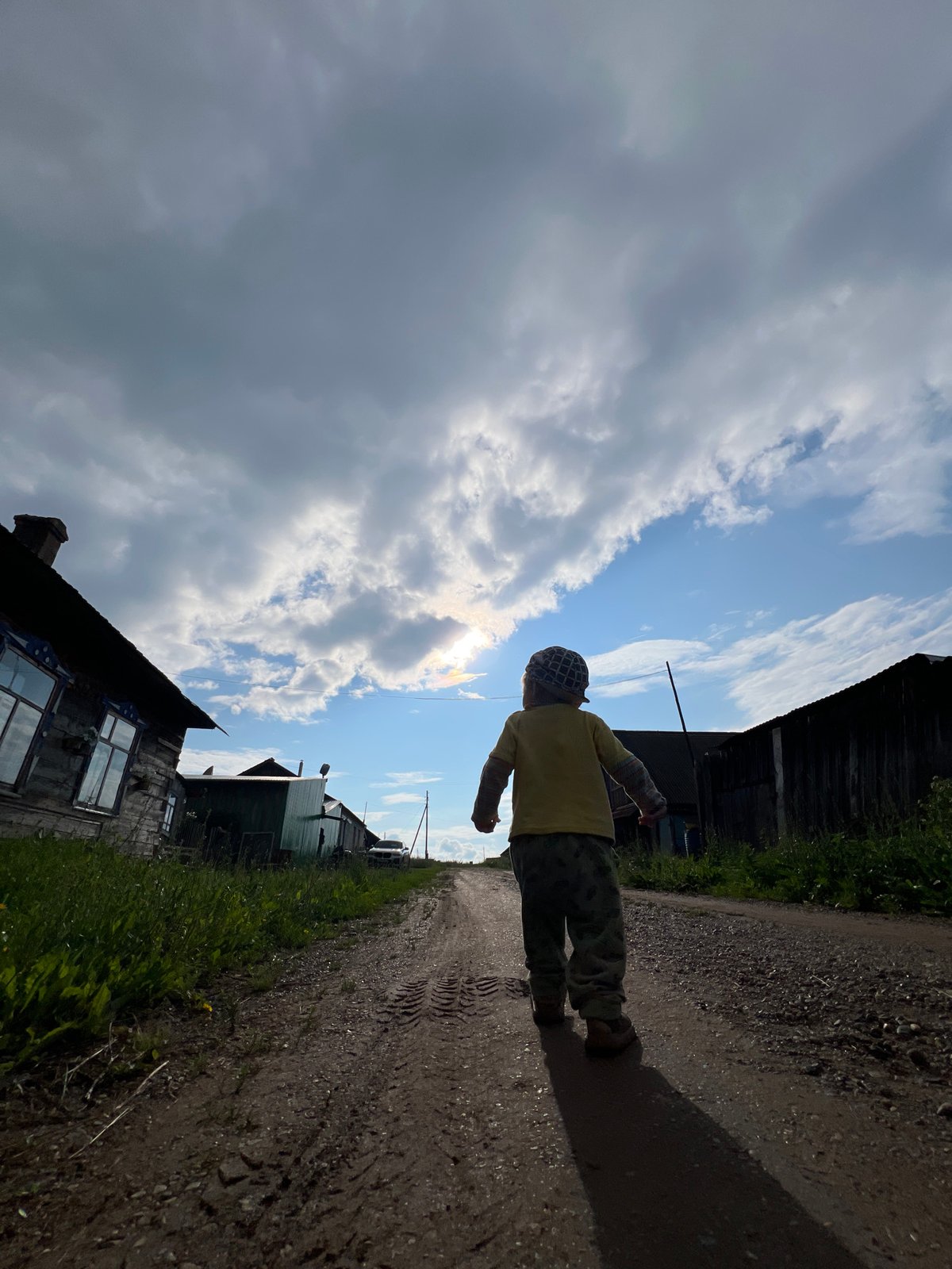 A lazy summer day at a rural Russian homestead