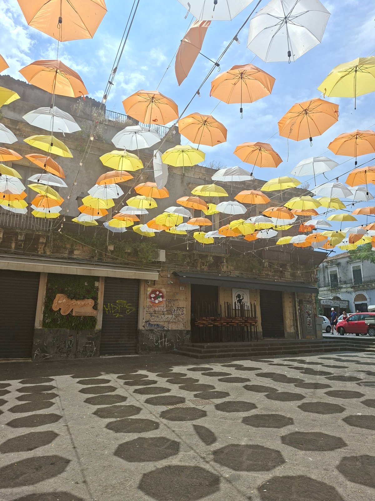 Spring morning scenes captured across Catania's decorated streets and squares