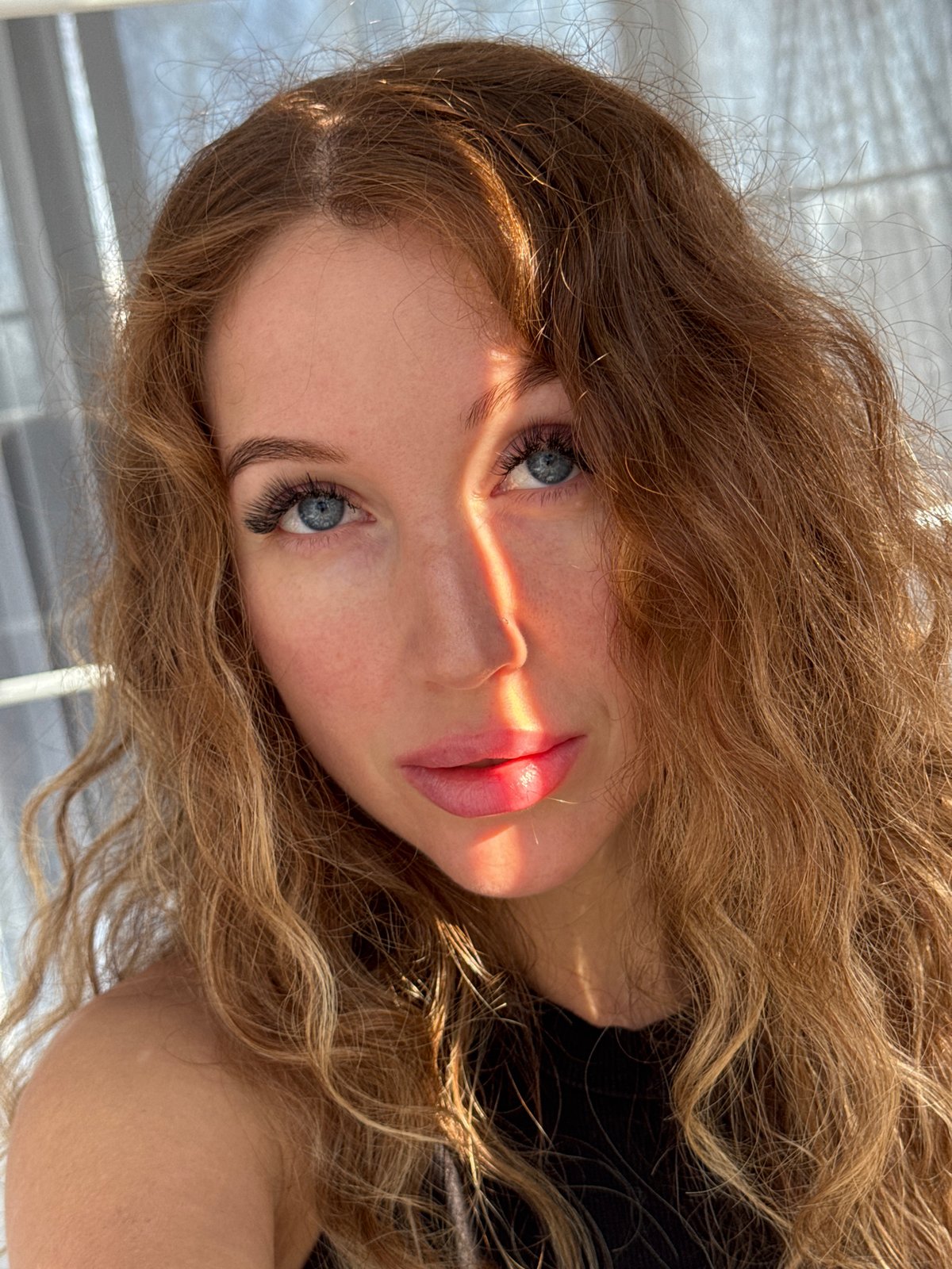 Morning portrait session captured in Chaikovsky, Russia
