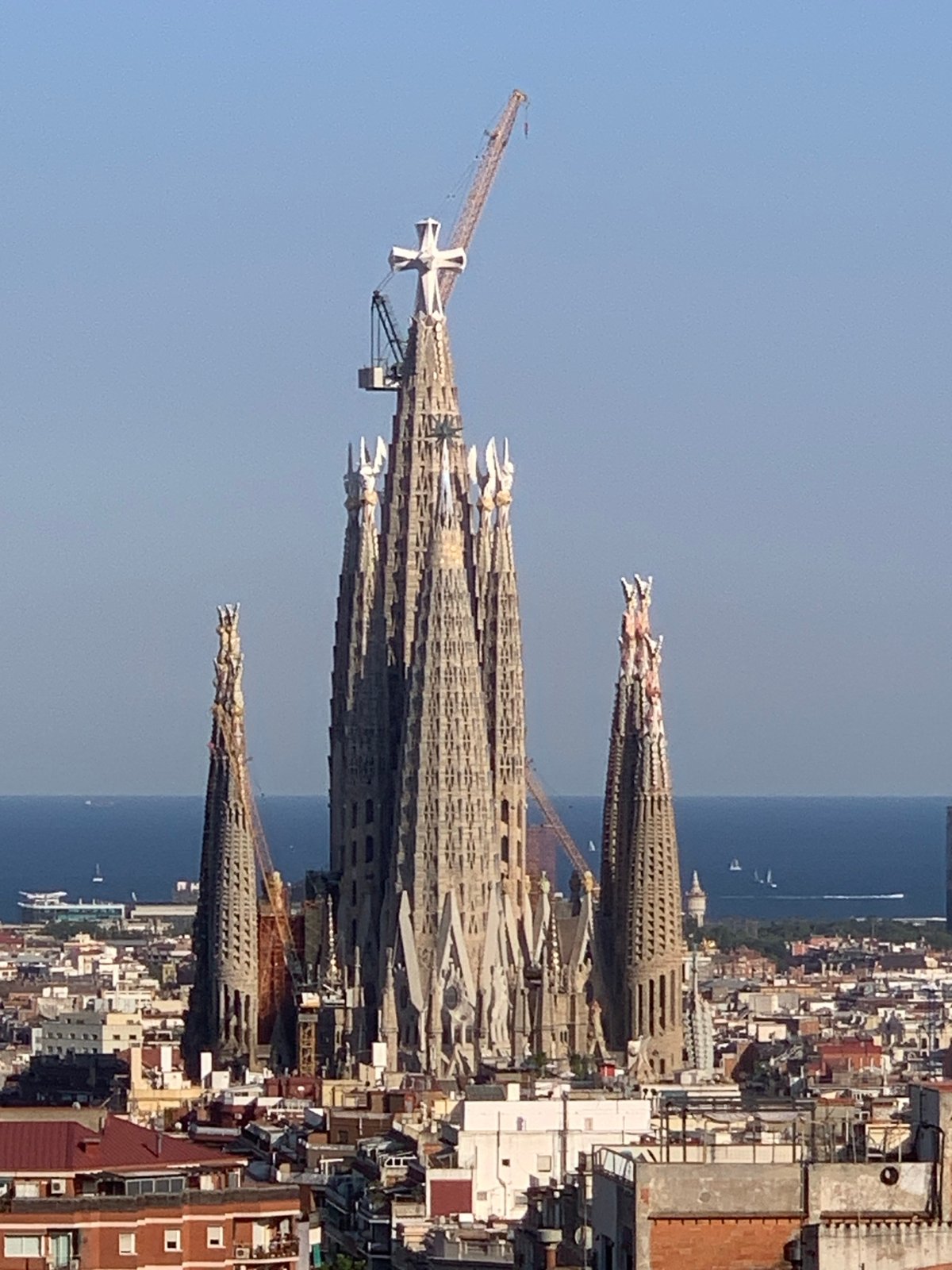 Sagrada Família views plus an out-of-place gaming screenshot
